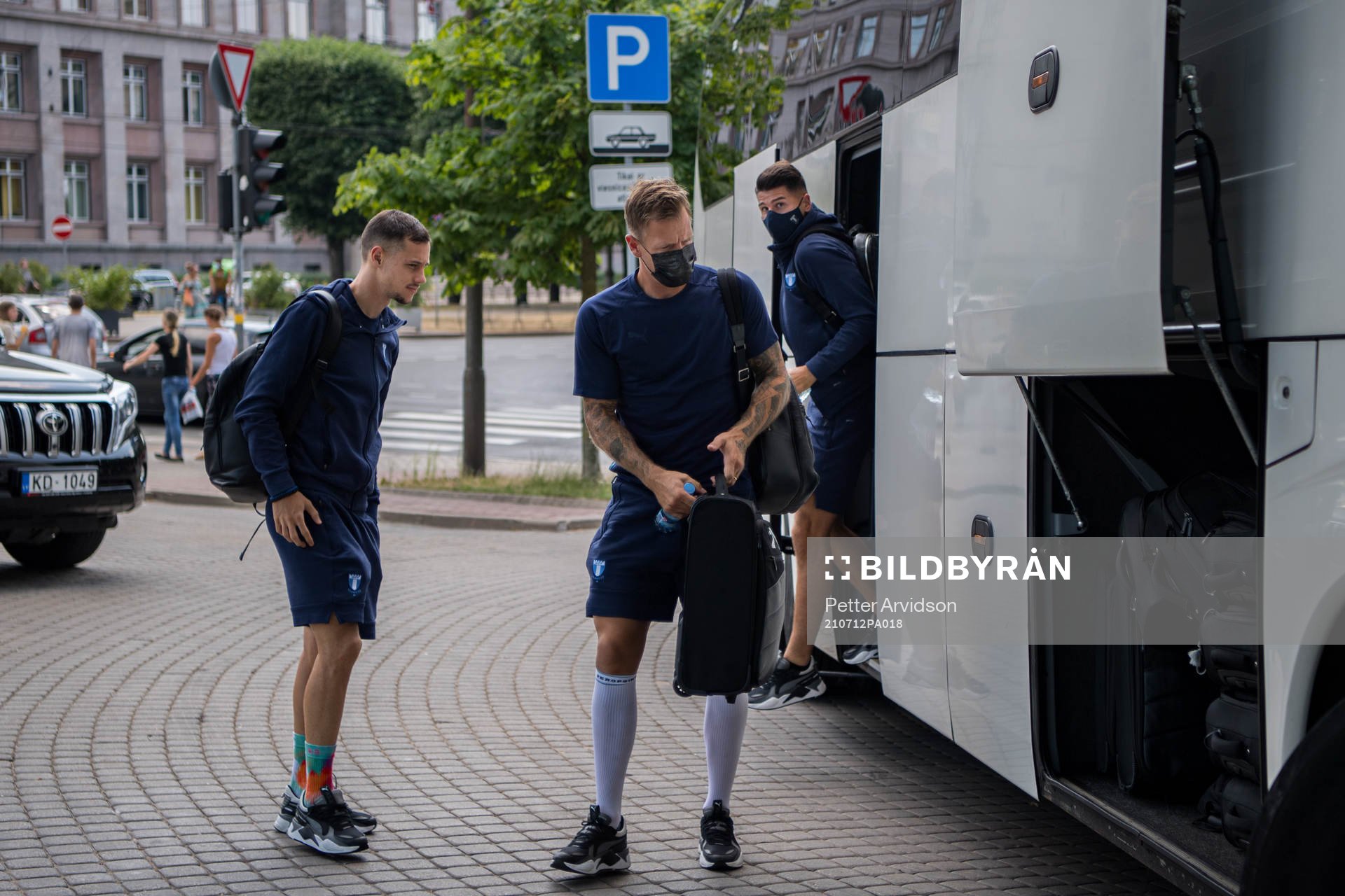 Veljko Birmancevic, goalkeeper Johan Dahlin and Antonio