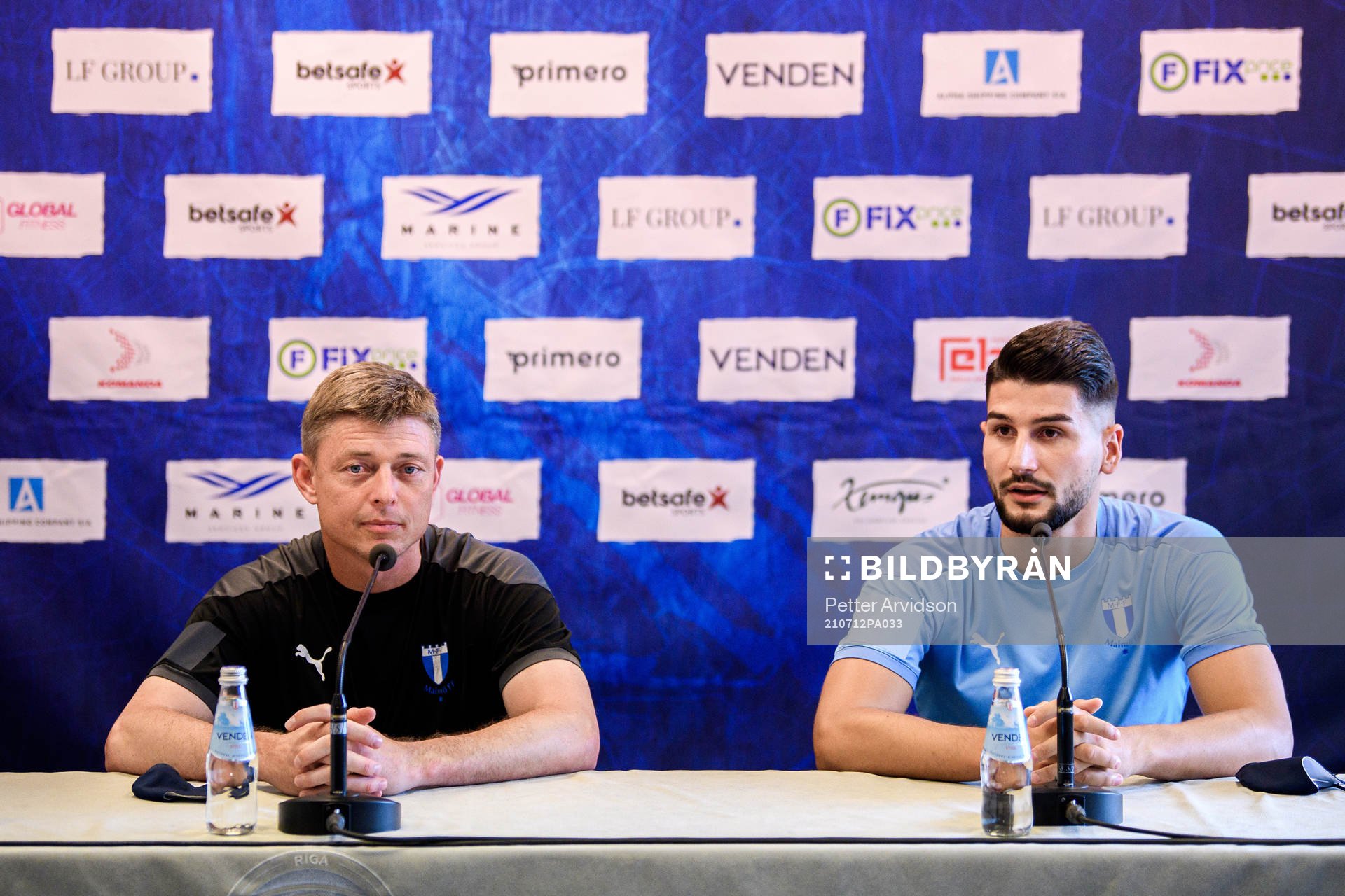 Jon Dahl Tomasson, head coach  and Antonio Colak
