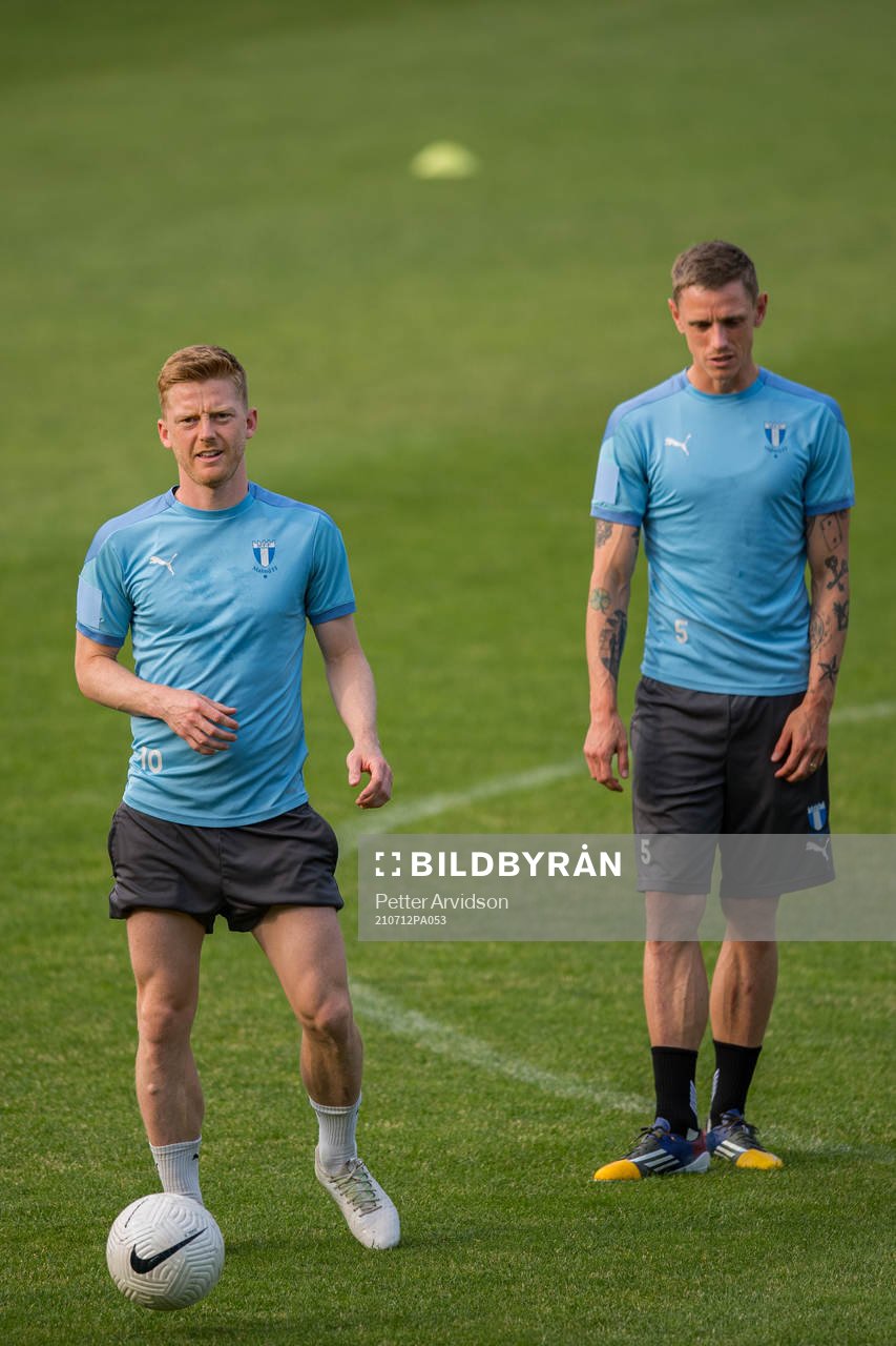 Anders Christiansen and Sören Rieks of Malmö FF