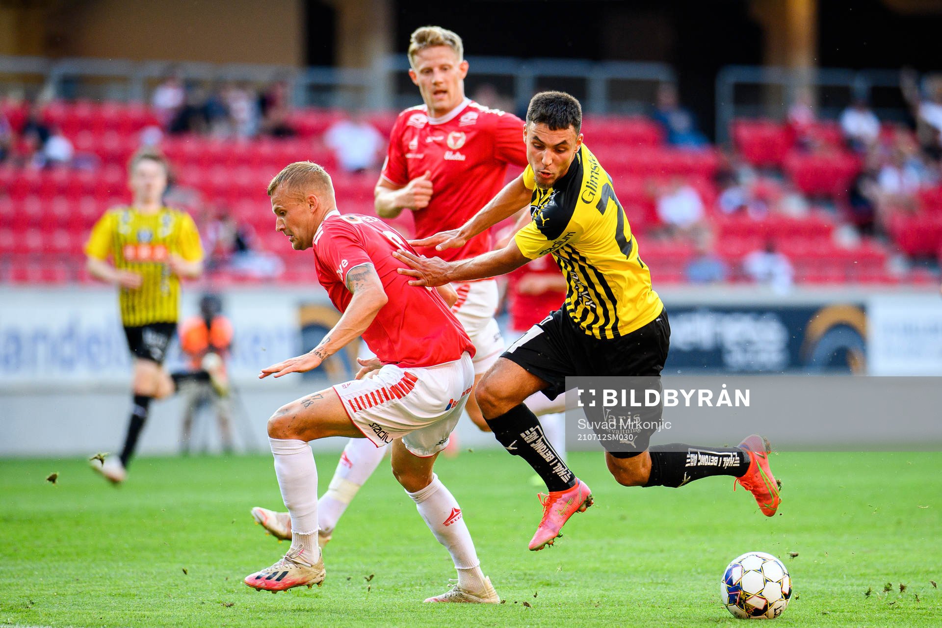Häckens Ali Youssef och Kalmars Rasmus Sjöstedt