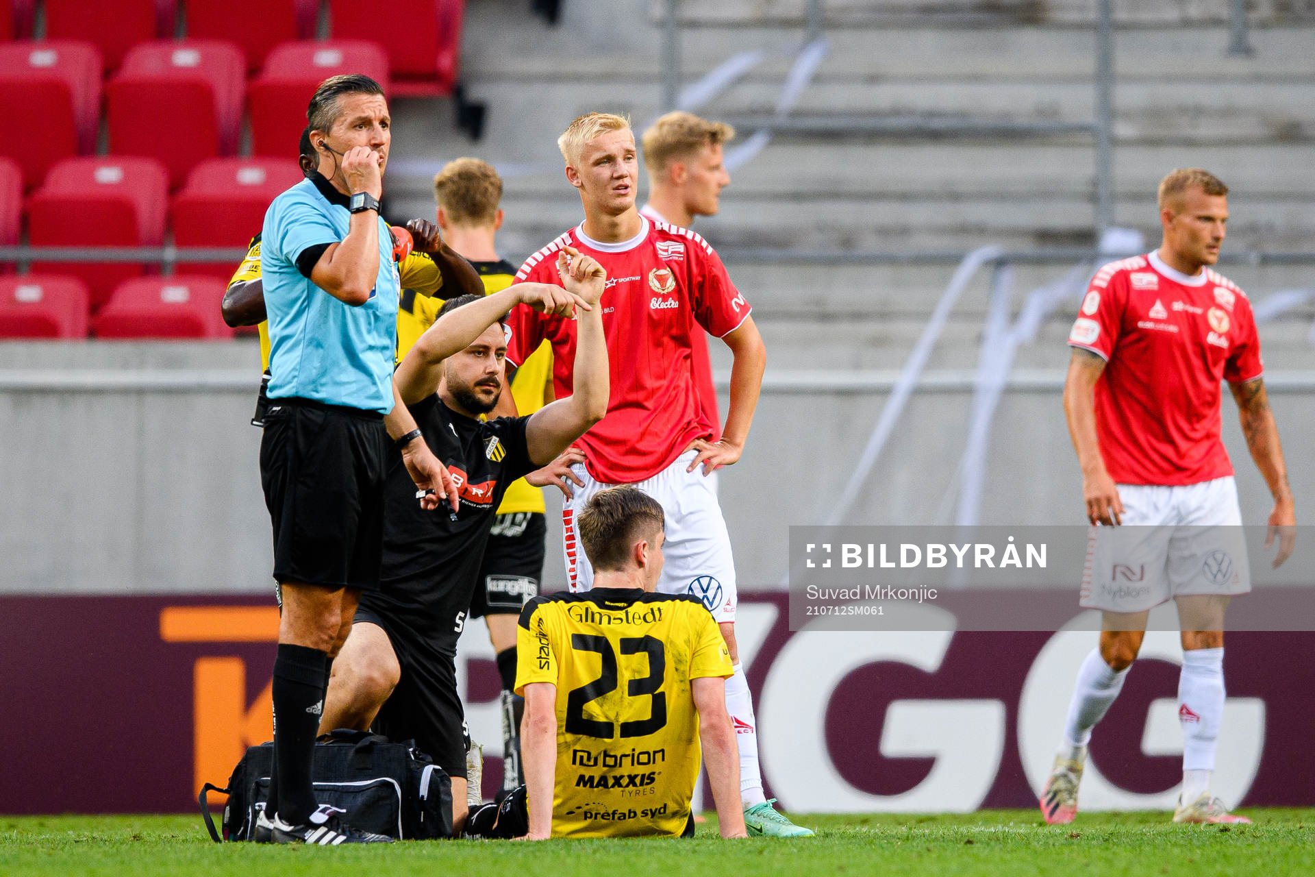 Häckens Patrik Wålemark får vård