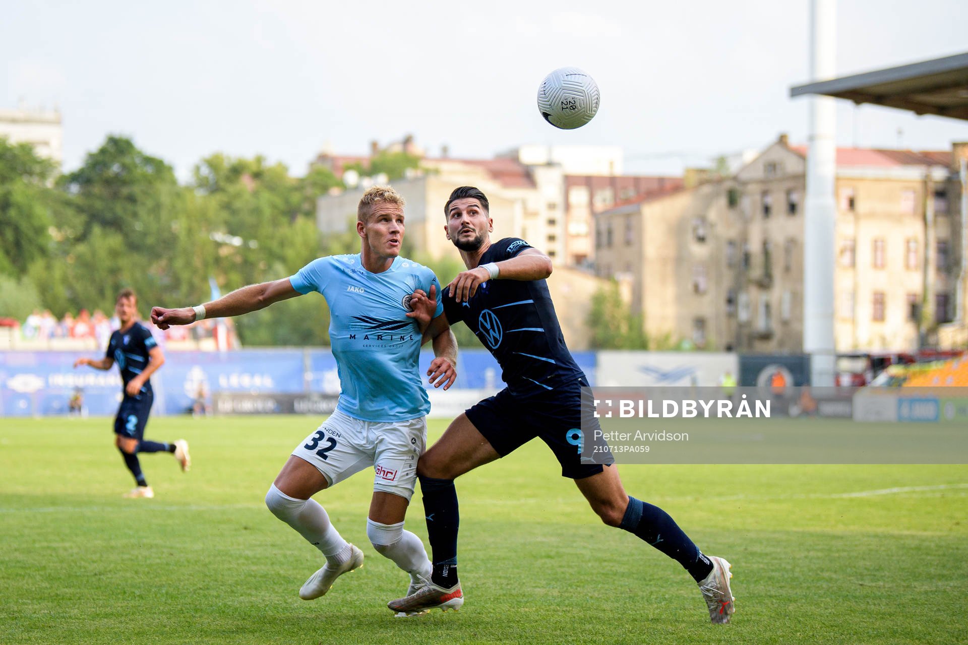 Wesley Nata of Riga and Antonio Colak of Malmö FF