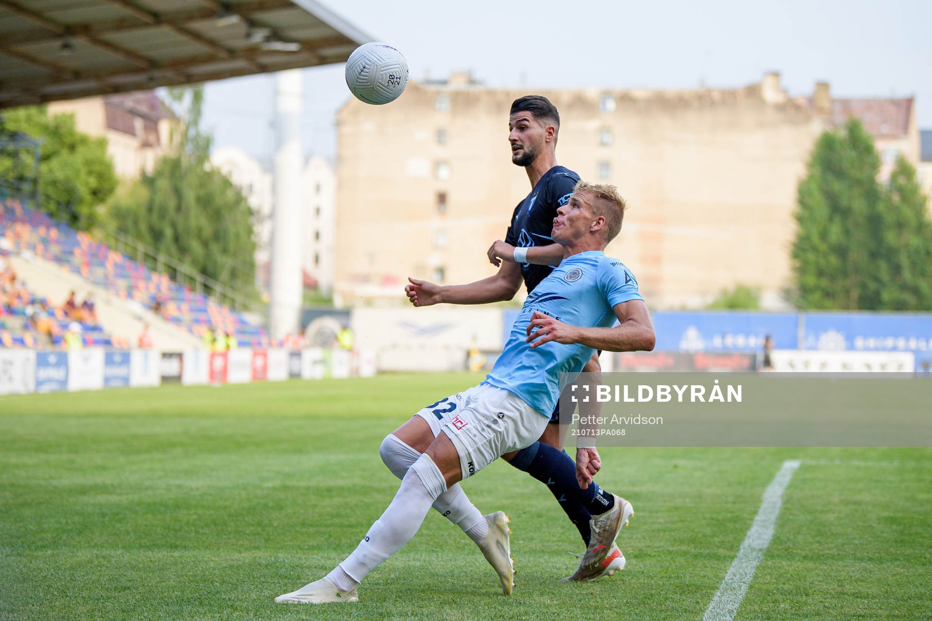 Antonio Colak of Malmö FF and Wesley Nata of Riga