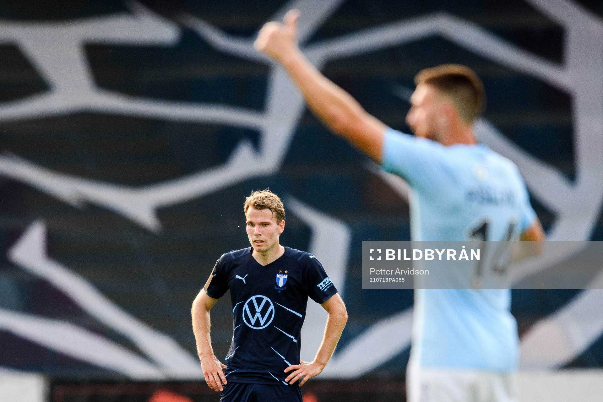 Oscar Lewicki of Malmö FF looks dejected