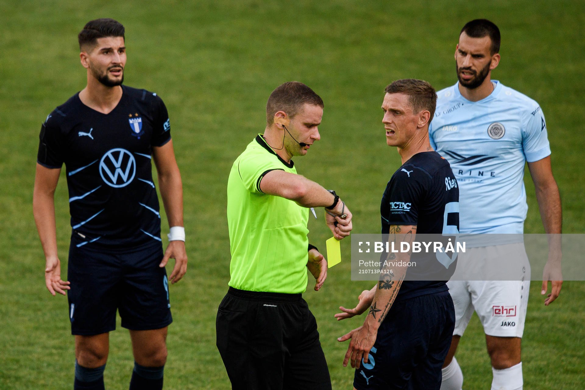 Antonio Colak and Sören Rieks of Malmö FF