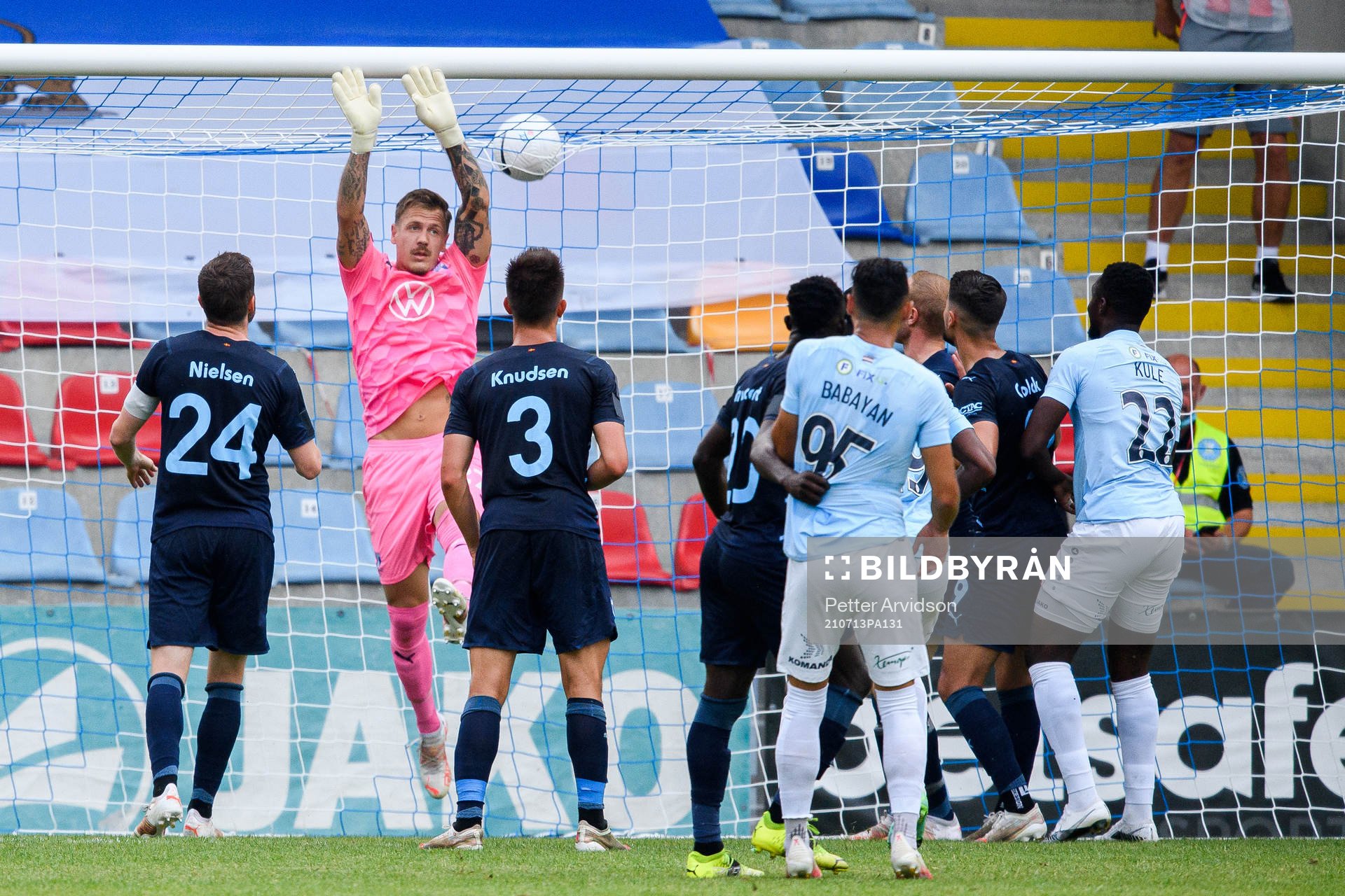 Goalkeeper Johan Dahlin of Malmö FF