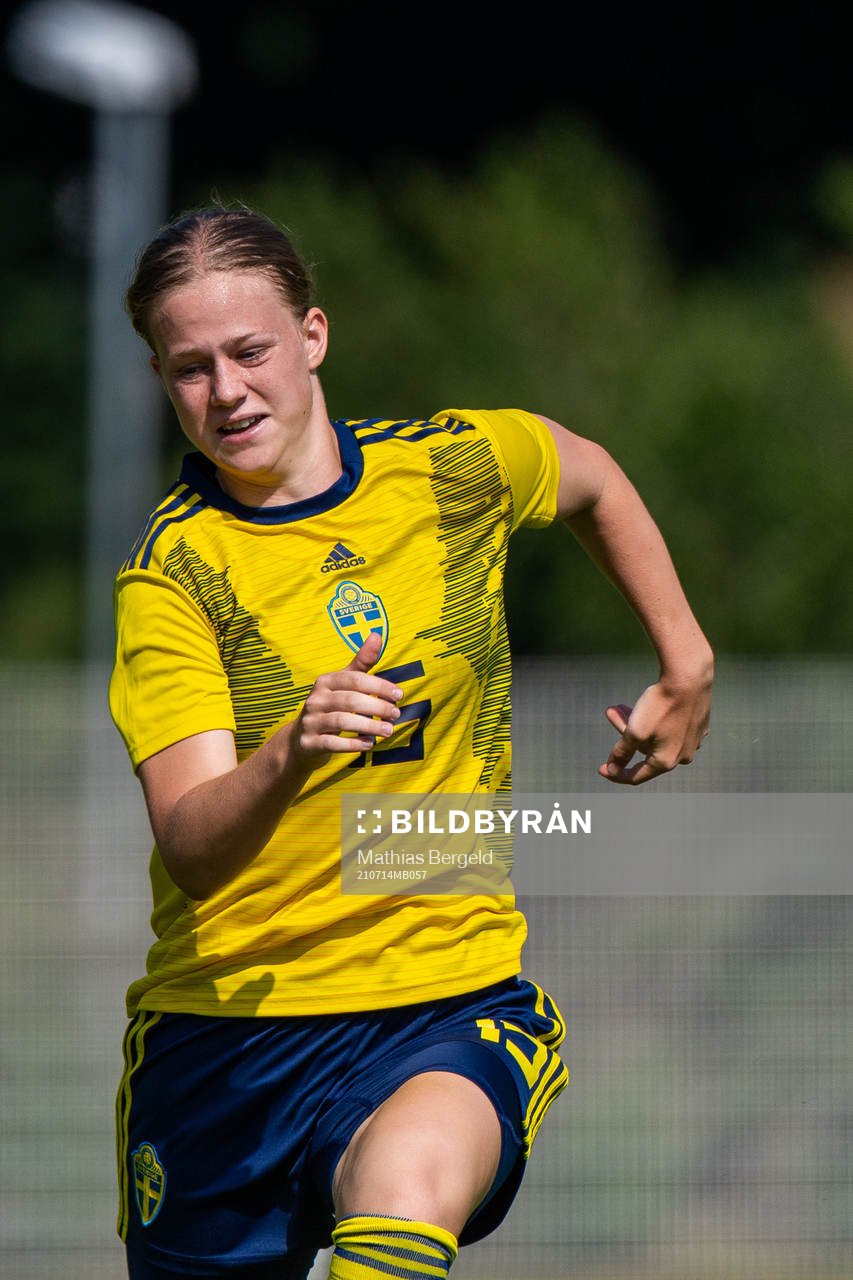 s Fiona Eriksson