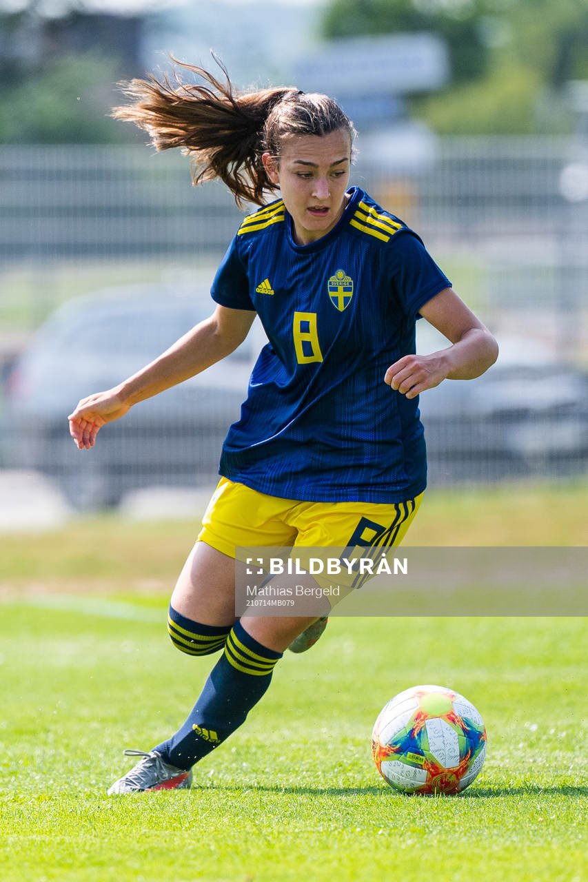s Lucia Duras