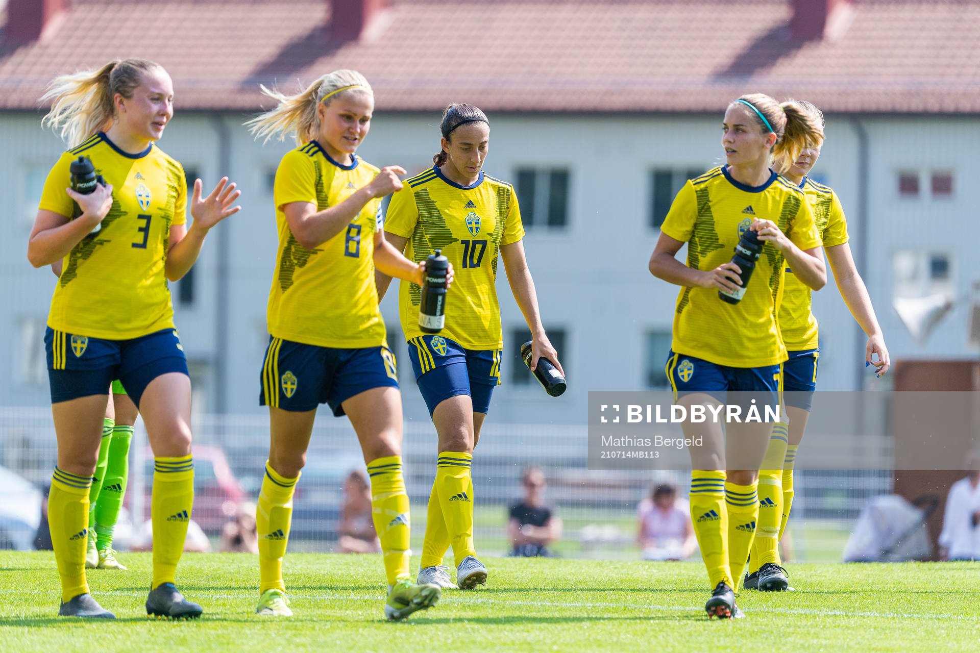 s Adina Jansson, Johanna Svedberg och Rosa Kafaji