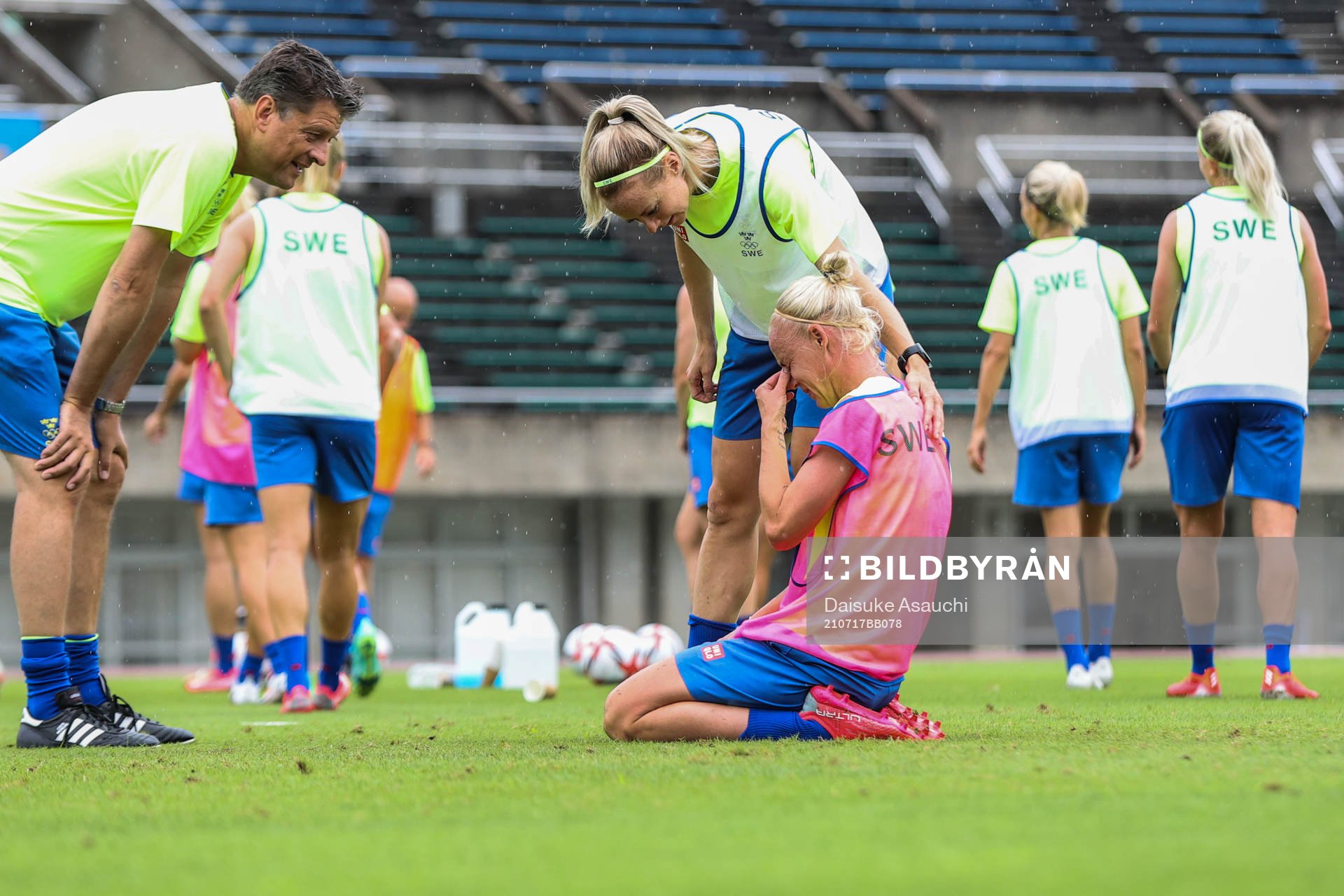Amanda Ilestedt and Caroline Seger of the Swedish national