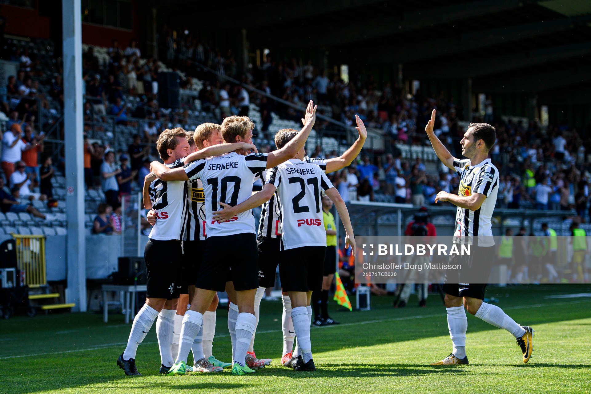 Landskronas spelare jublar