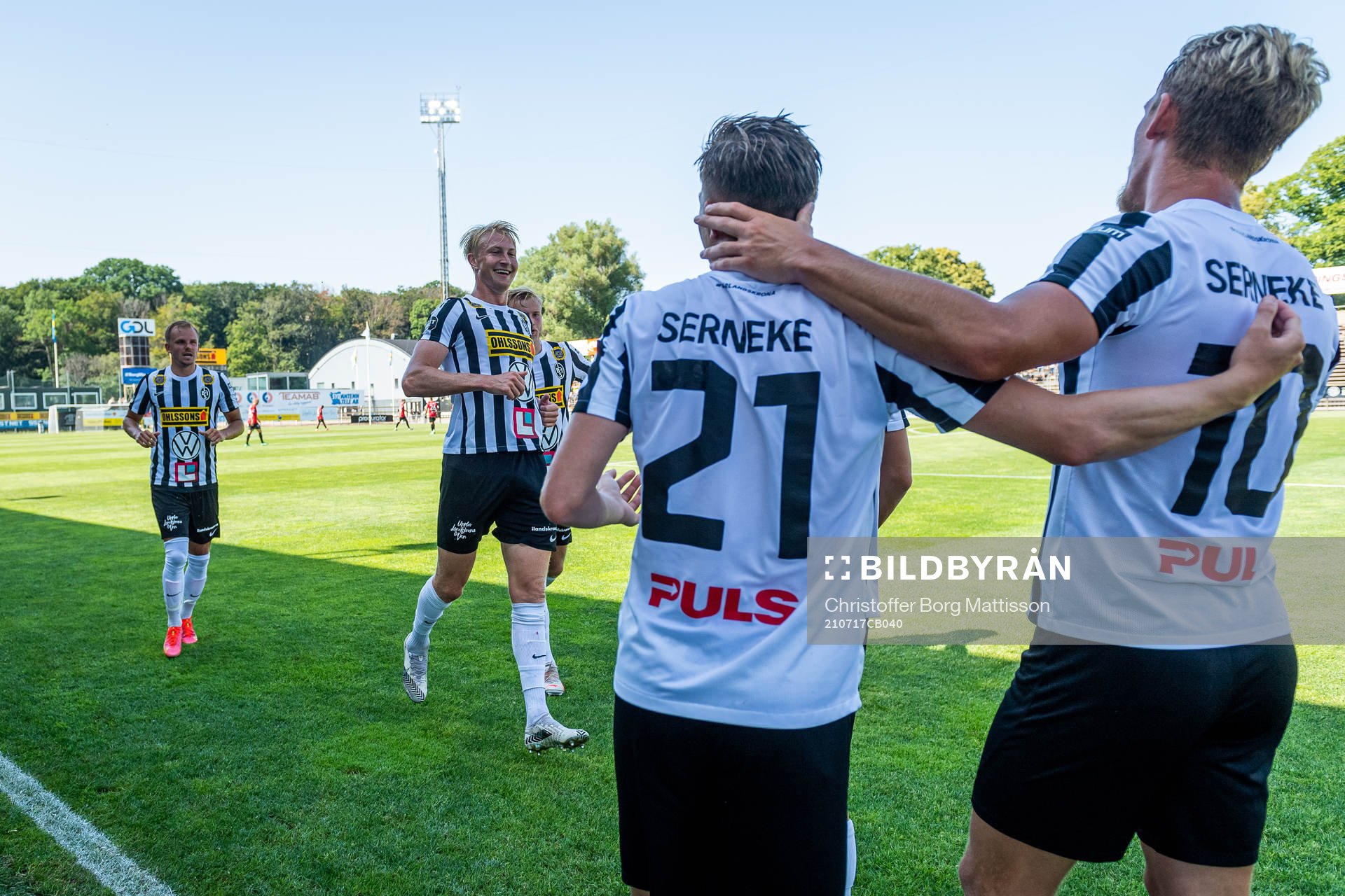 Landskronas spelare jublar