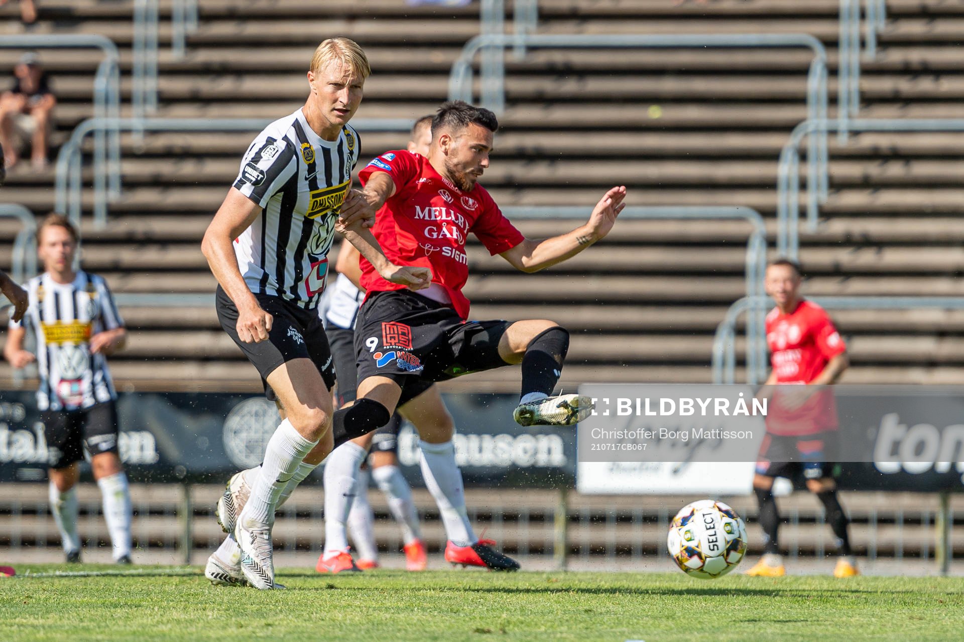 Landskronas Viktor Wihlstrand mot Trelleborgs Dzenis Kozica