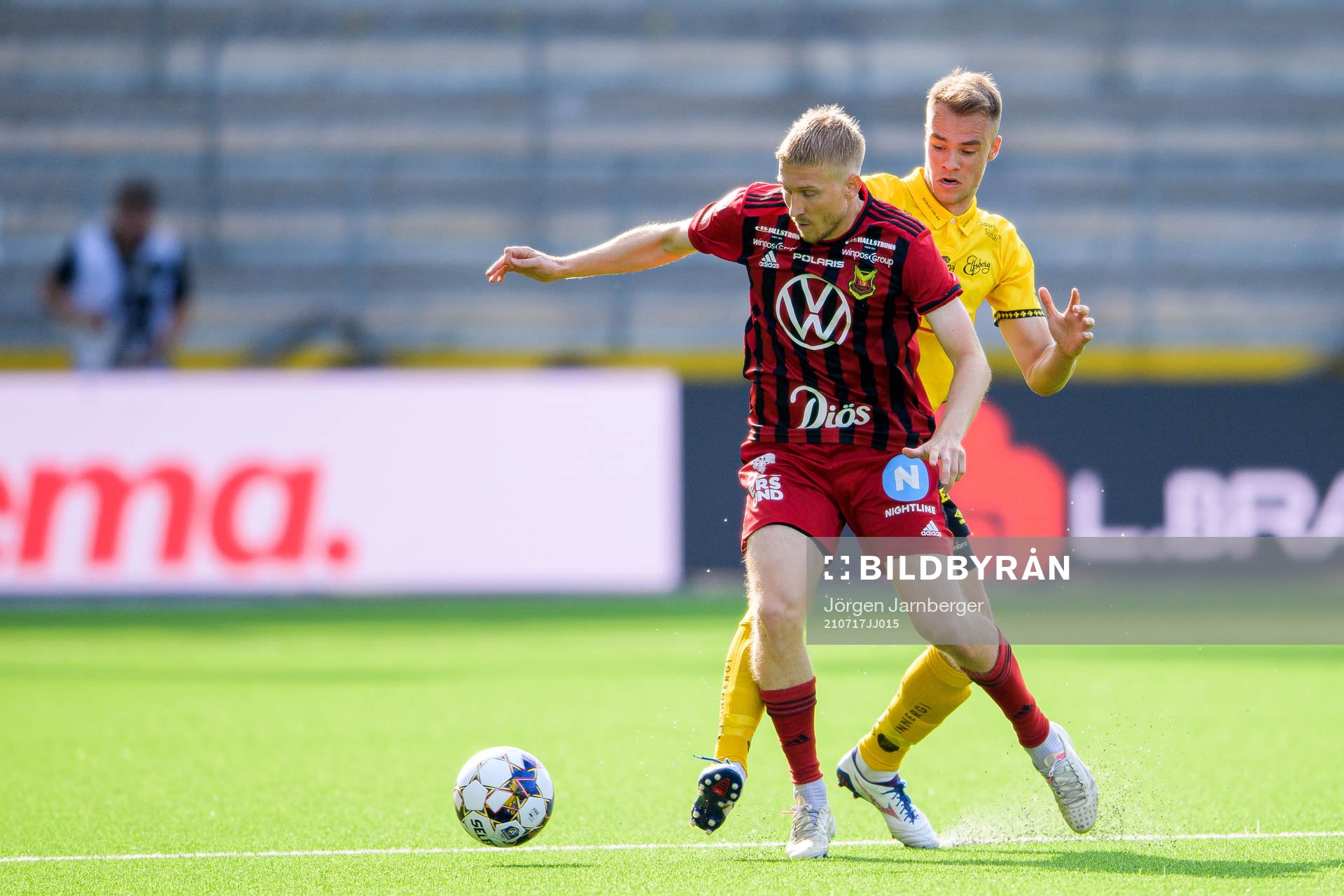 Östersunds Simon Kroon och Elfsborgs Leo Väisänen