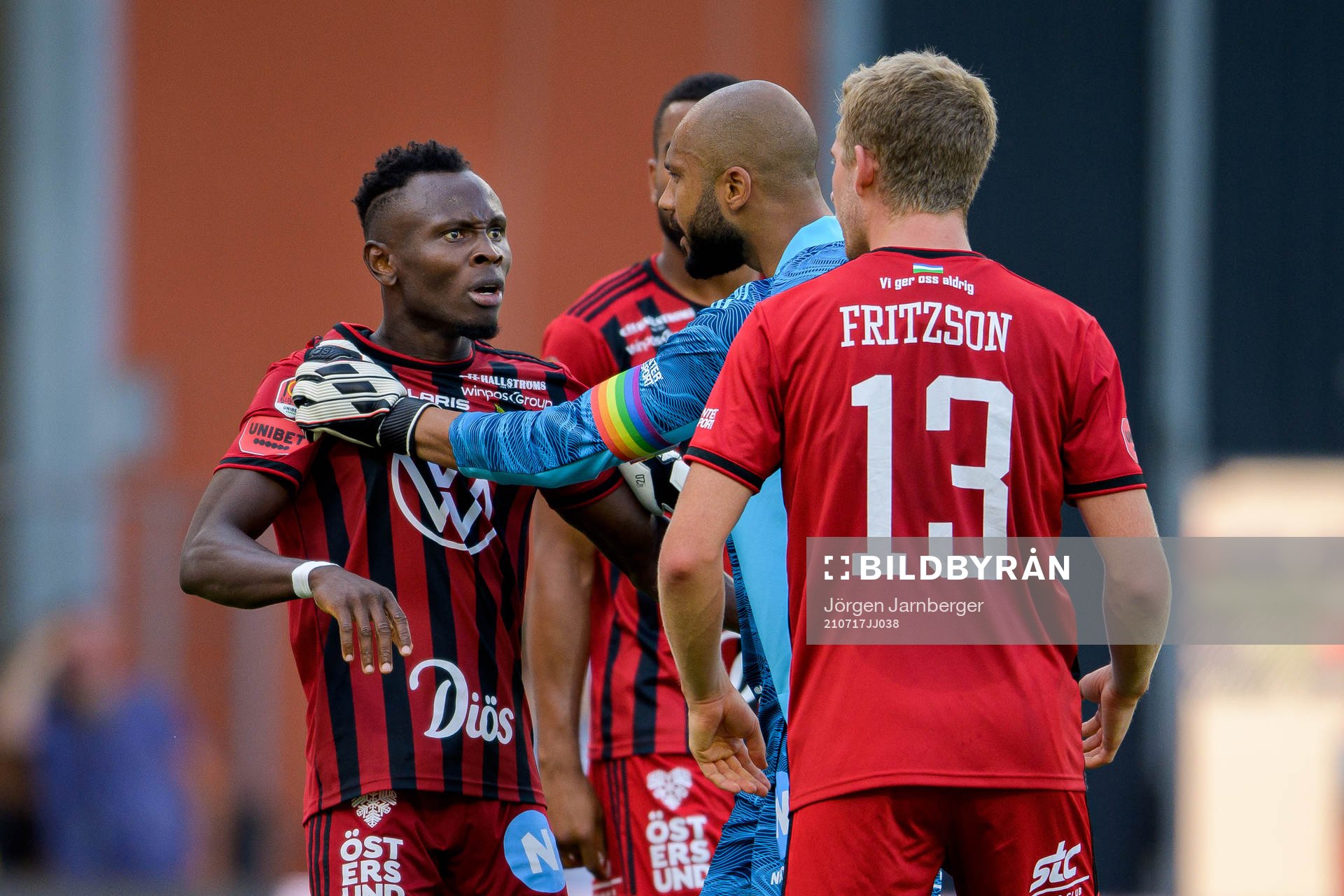 Östersunds Samuel Mensiro, målvakt Aly Keita och Ludvig