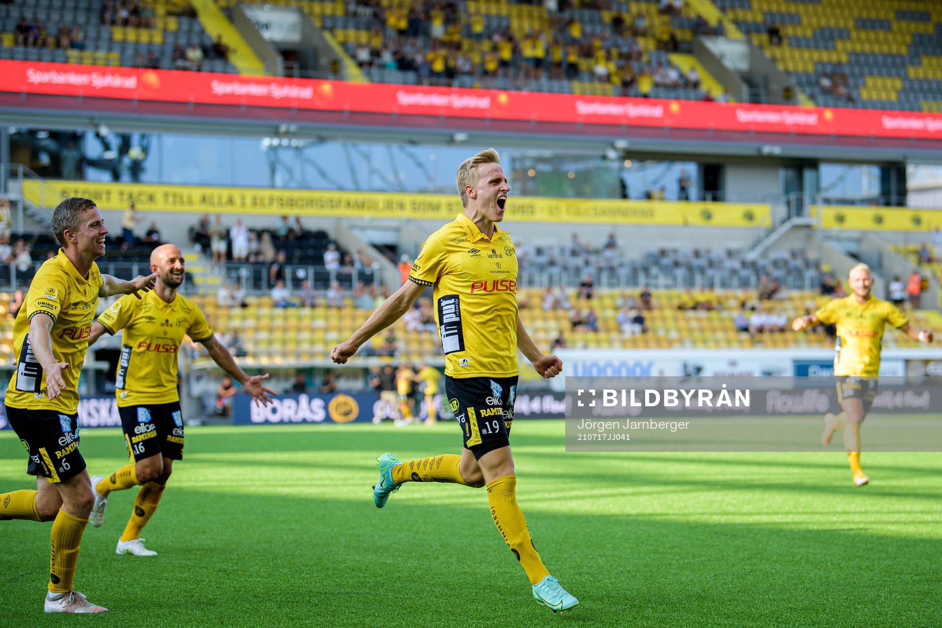 Elfsborgs Jeppe Møldrup Okkels jublar