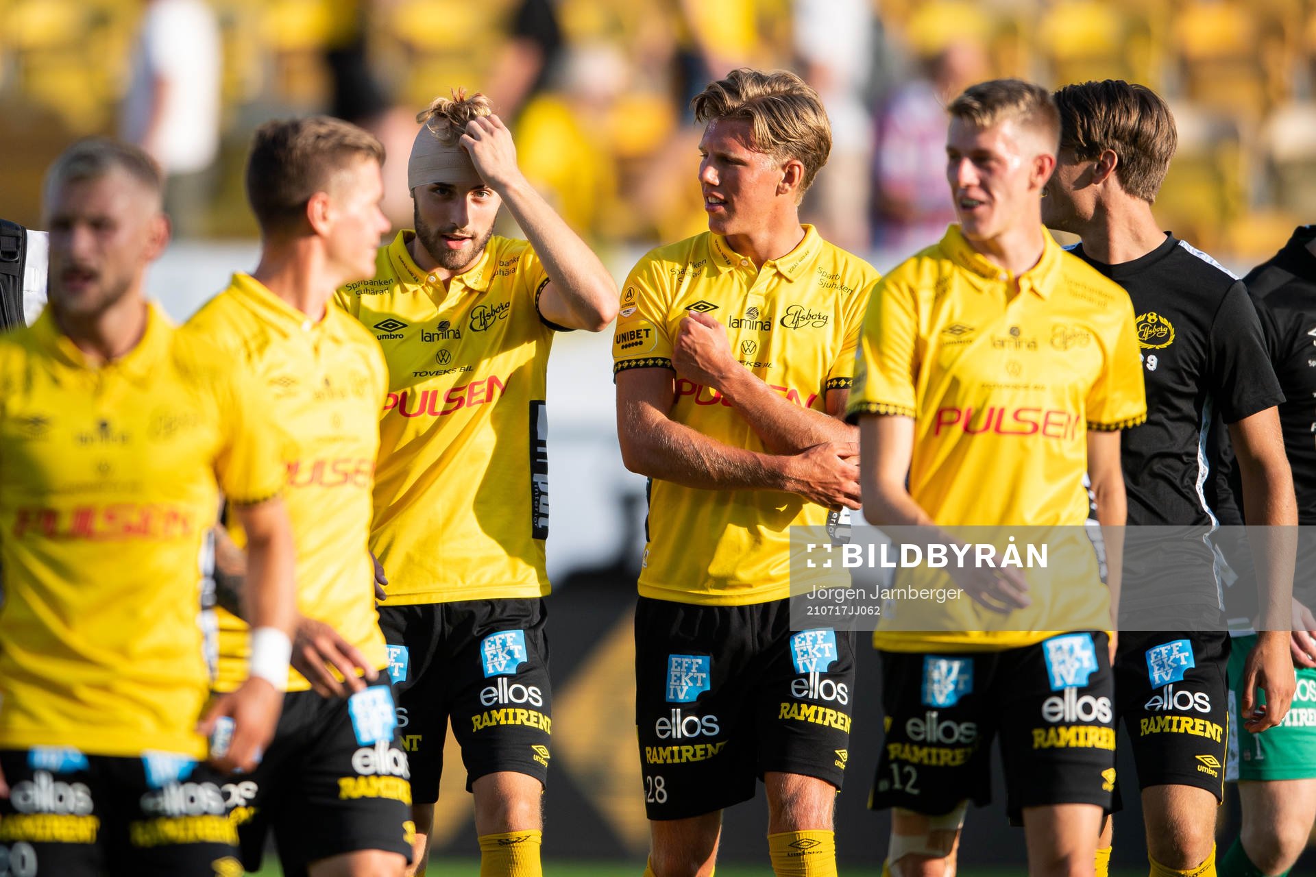 Elfsborgs Jack Cooper Love med banagerat huvud