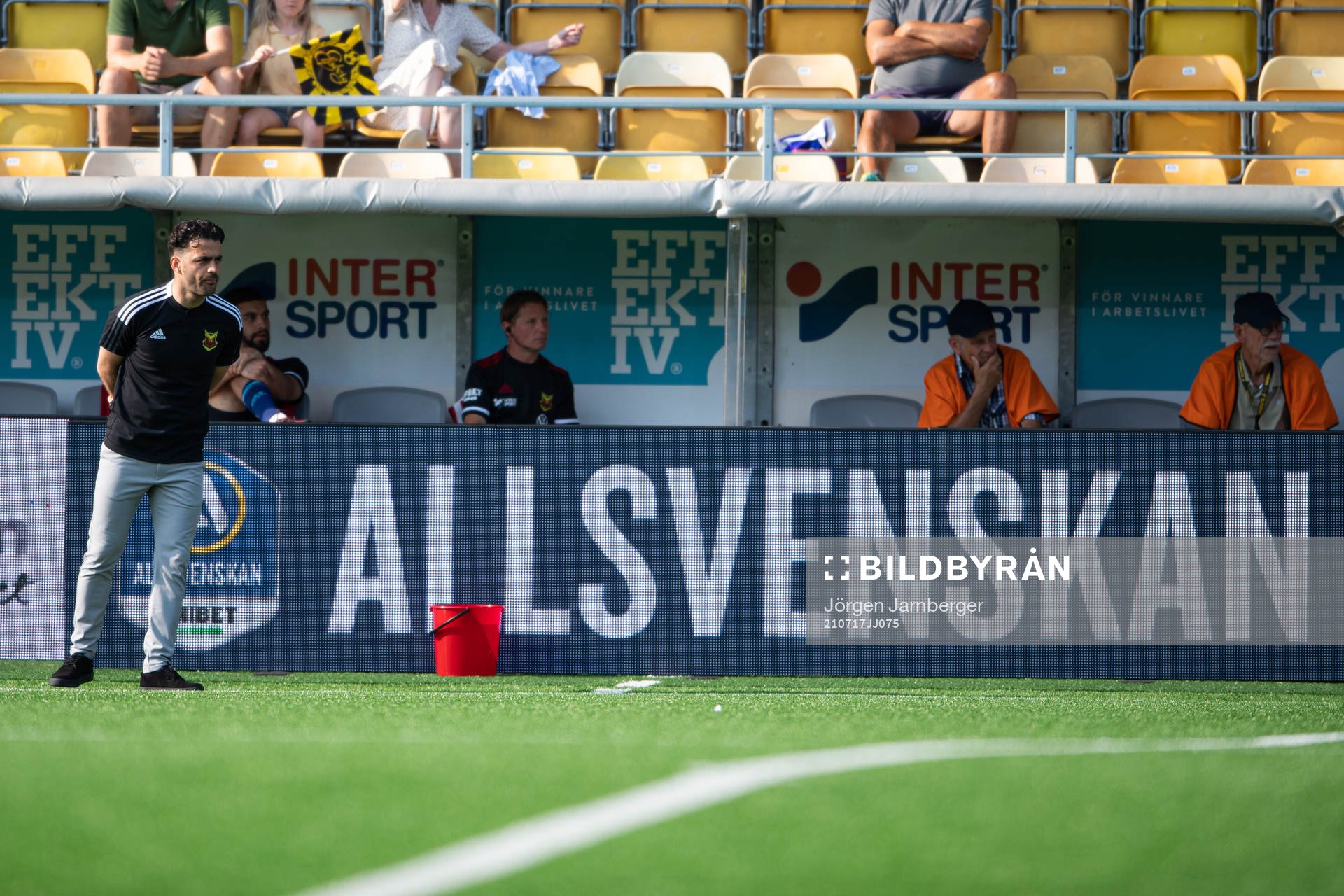 Östersunds tränare Amir Azrafshan