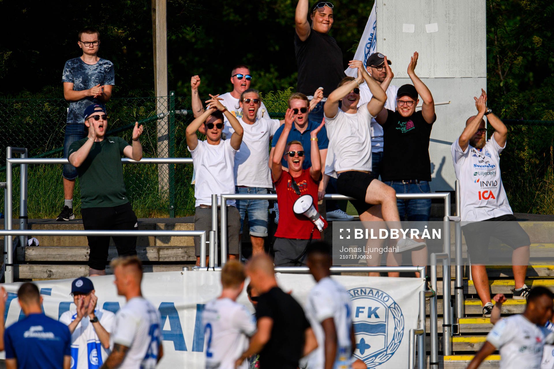 Östers supportrar jublar