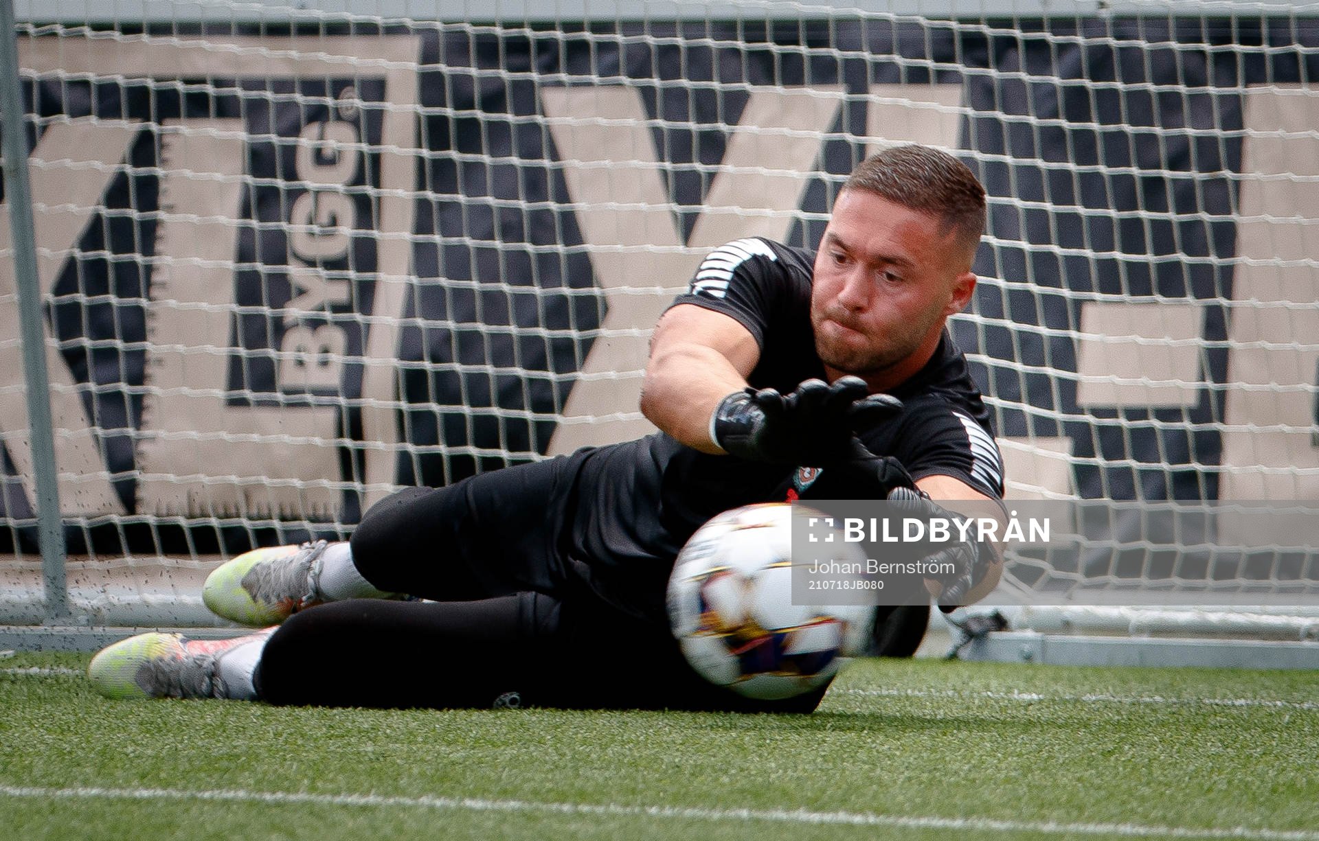 Örebros målvakt Mergim Krasniqi