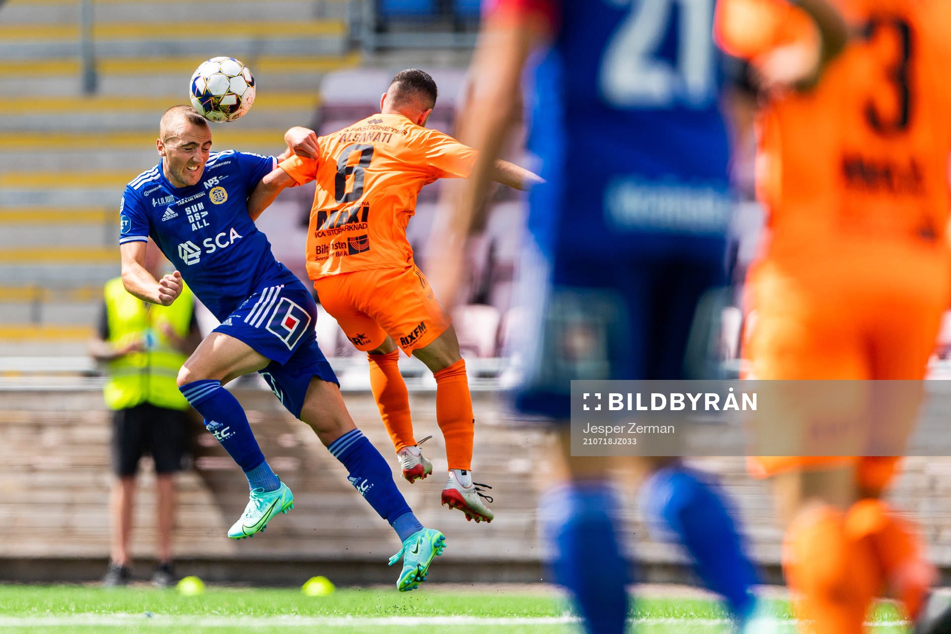 Sundsvalls Dennis Olsson och AFC Eskilstunas André Alsanati