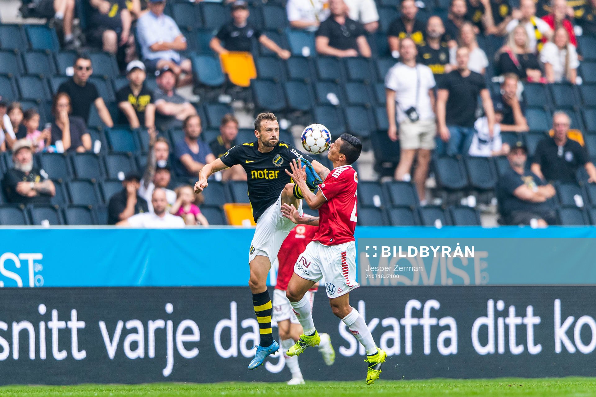 s Filip Rogic och Kalmars Isak Jansson