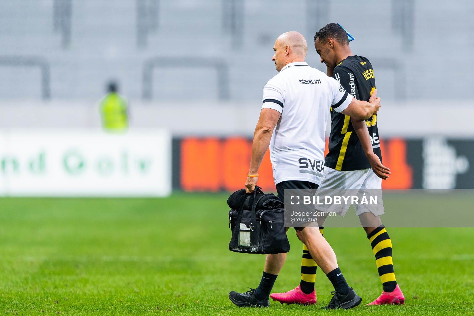 s Bilal Hussein lämnar plan