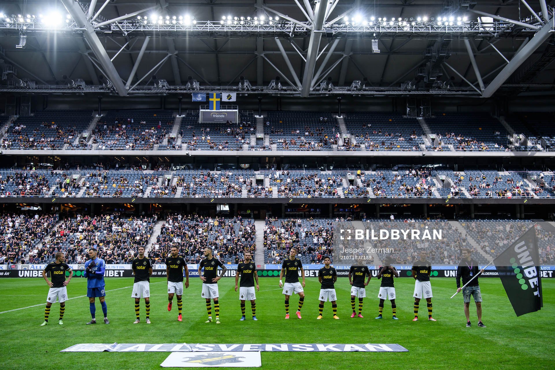 s startelva bestående av Sebastian Larsson, målvakt