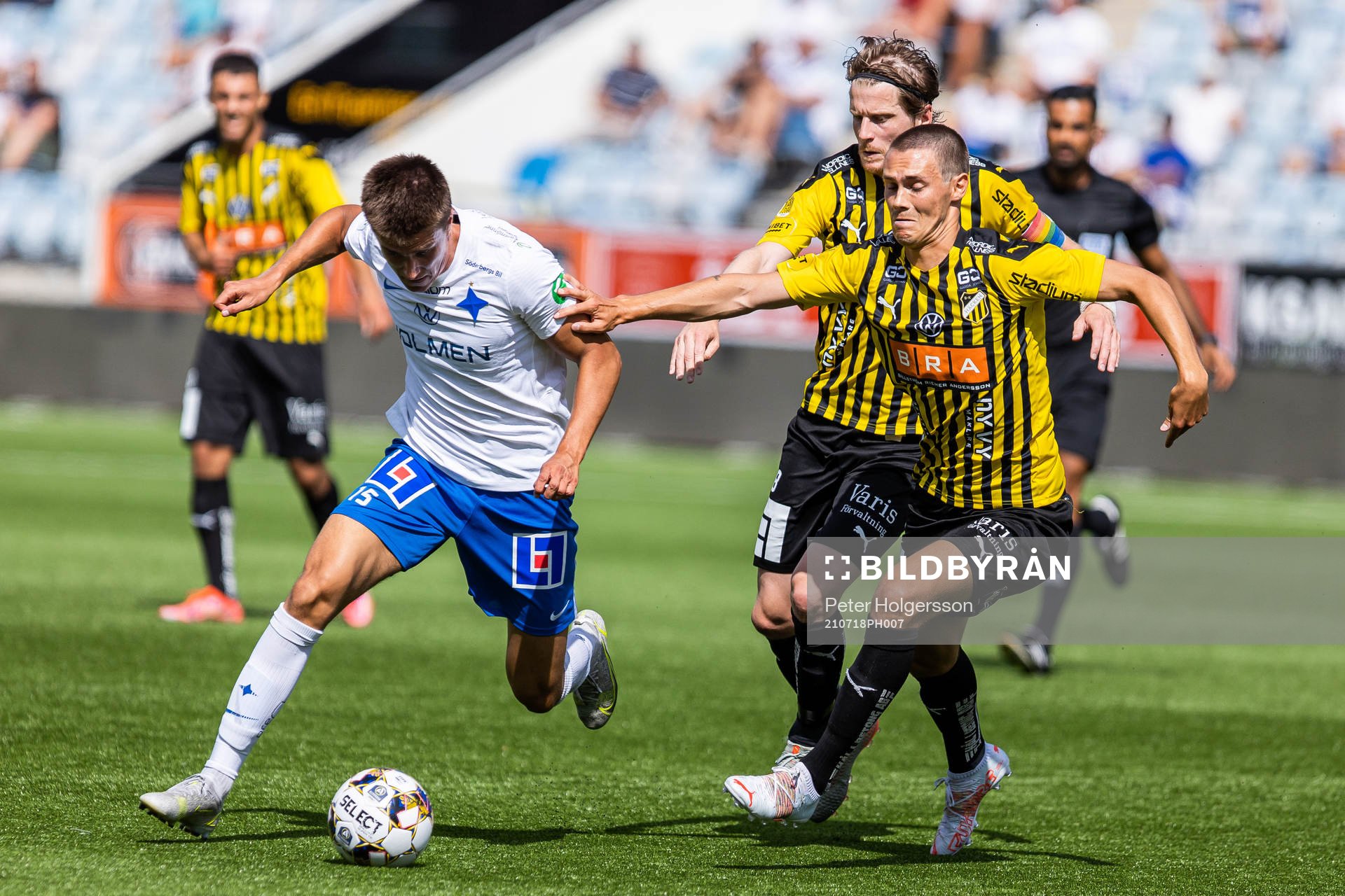 IFK Norrköpings Carl Björk och Häckens Tobias Carlsson