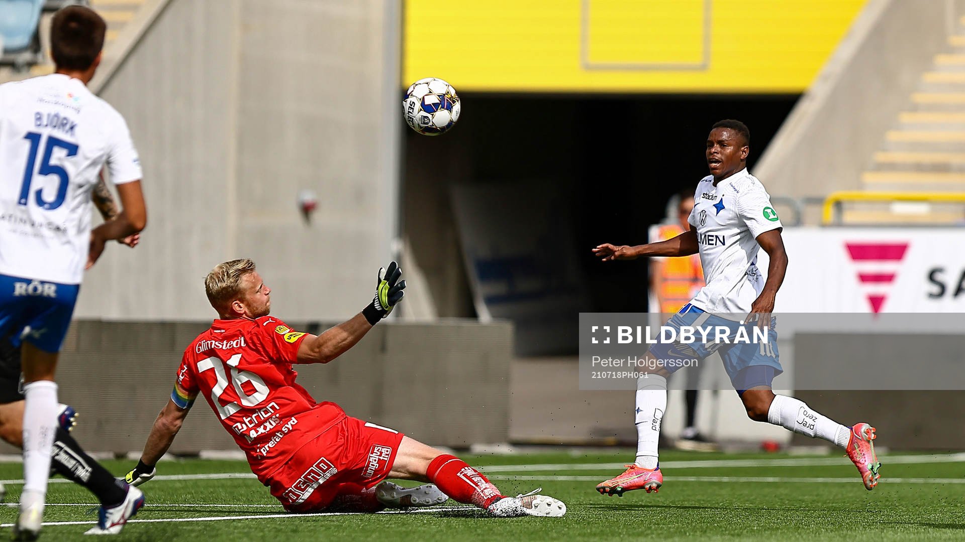 Häckens målvakt Peter Abrahamsson och IFK Norrköpings