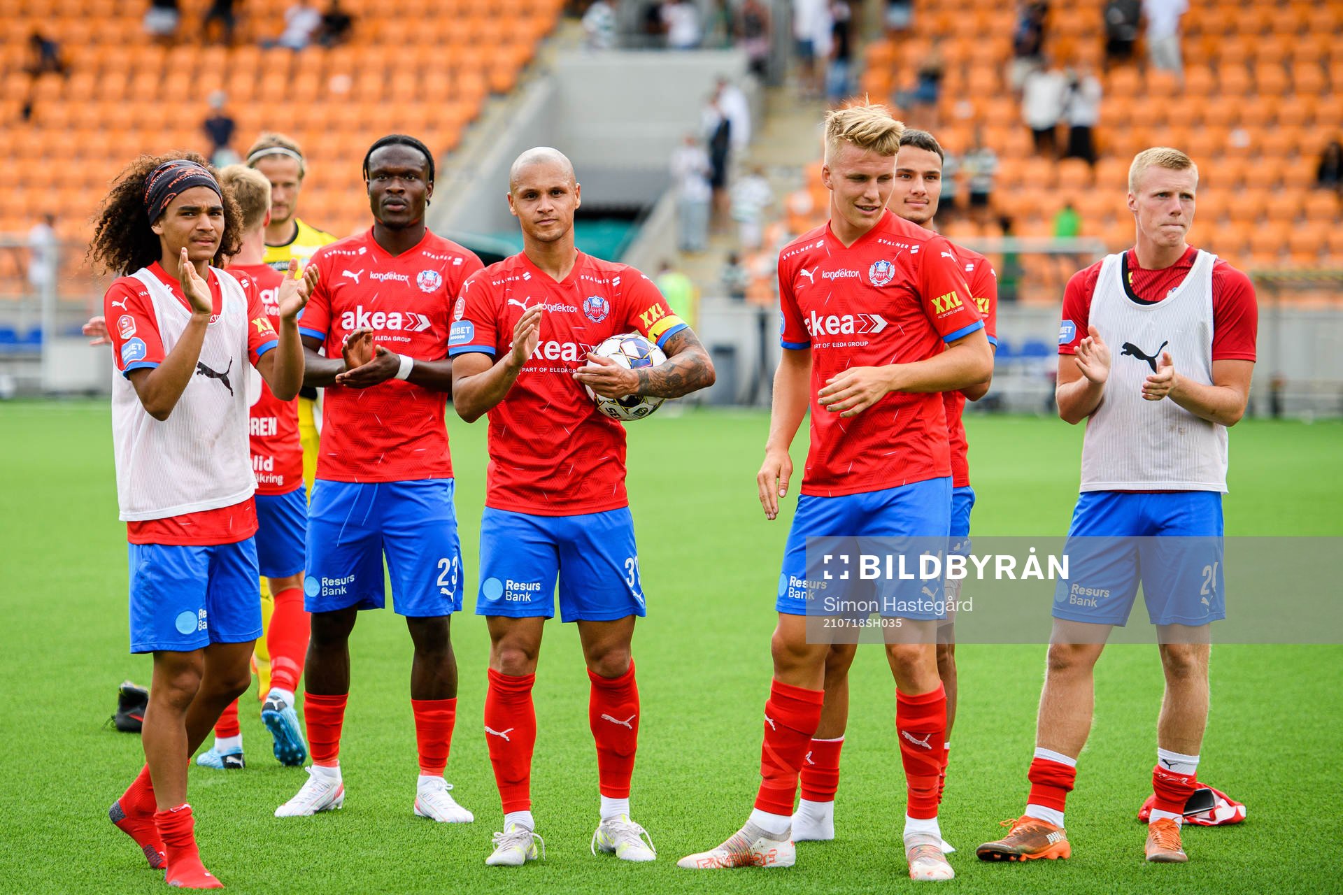 Helsingborgs Anthony van den Hurk jublar efter fotbollsmatchen i Superettan mellan Västerås SK och Helsingborg den 18 juli 2021 i Västerås.
