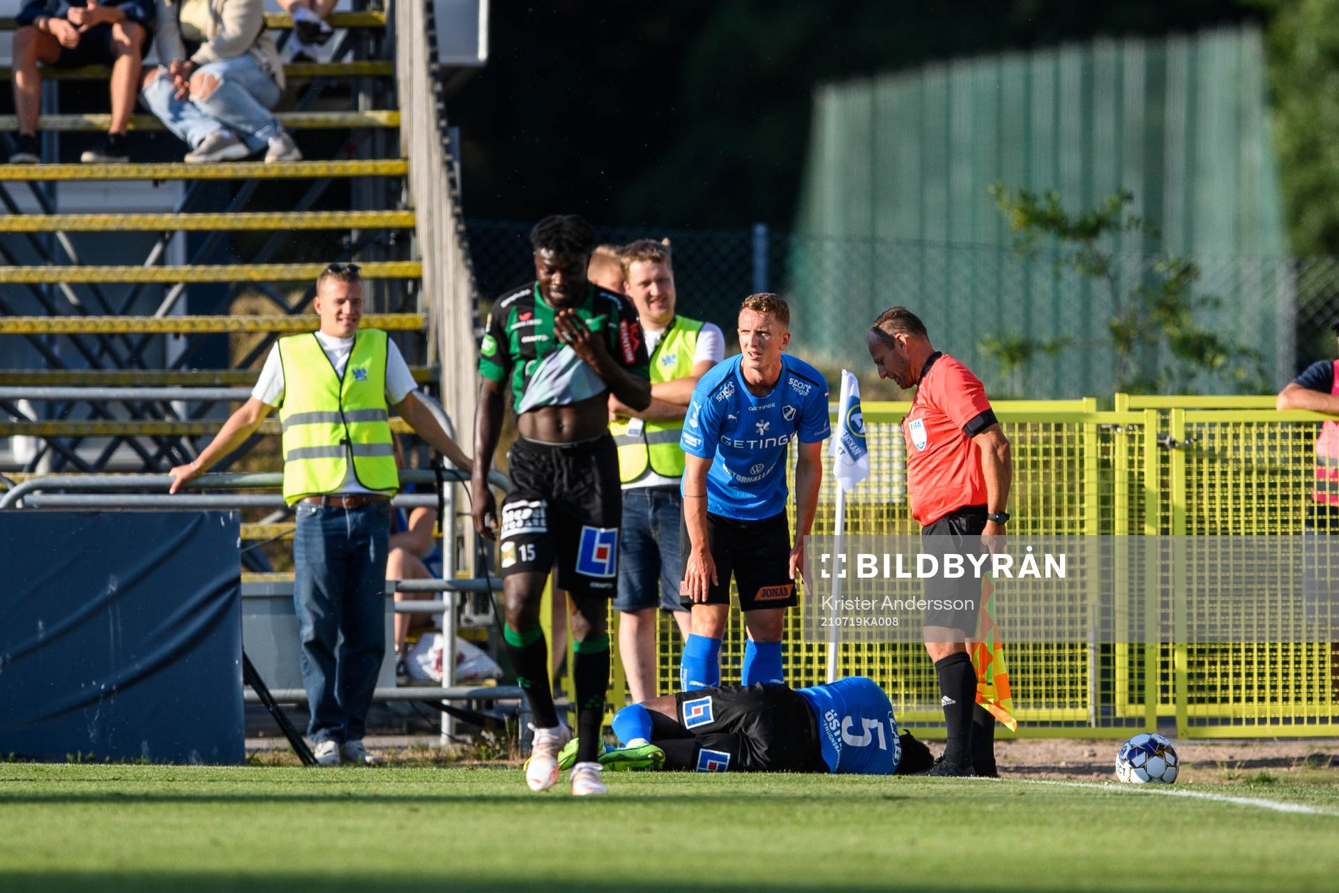 Halmstads Joseph Baffoe har ont