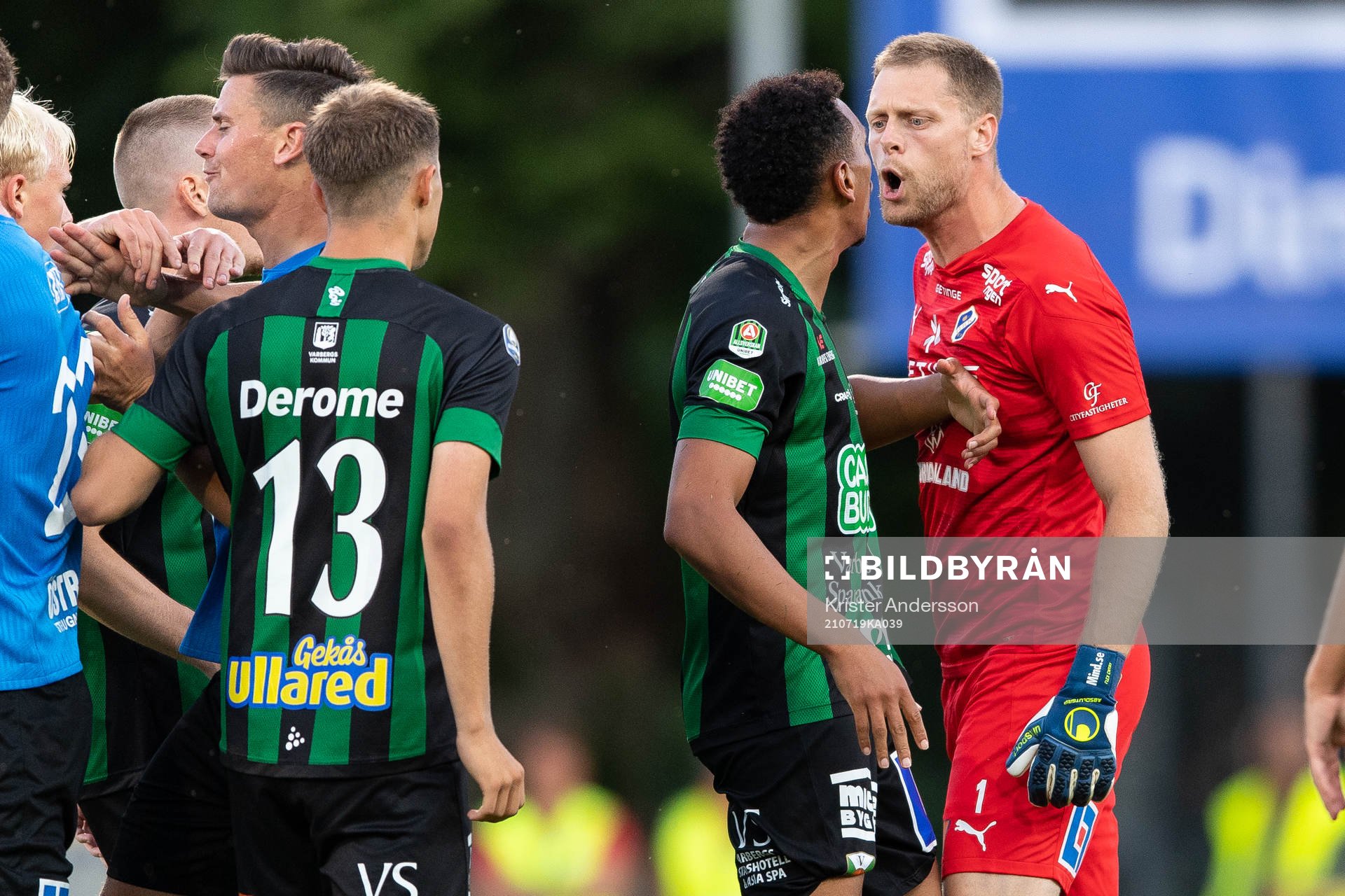 Halmstads målvakt Malkolm Nilsson Säfqvist i bråk med