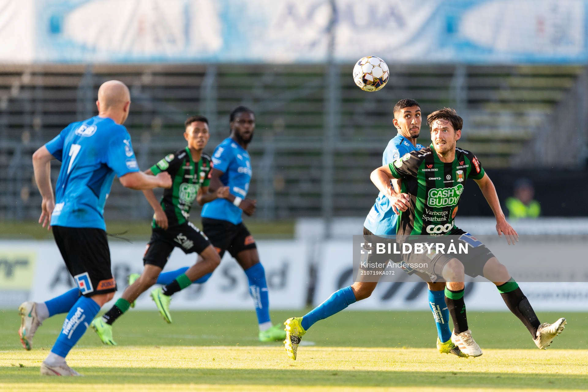 Halmstads Amir Al-Ammari och Varbergs Robin Tranberg