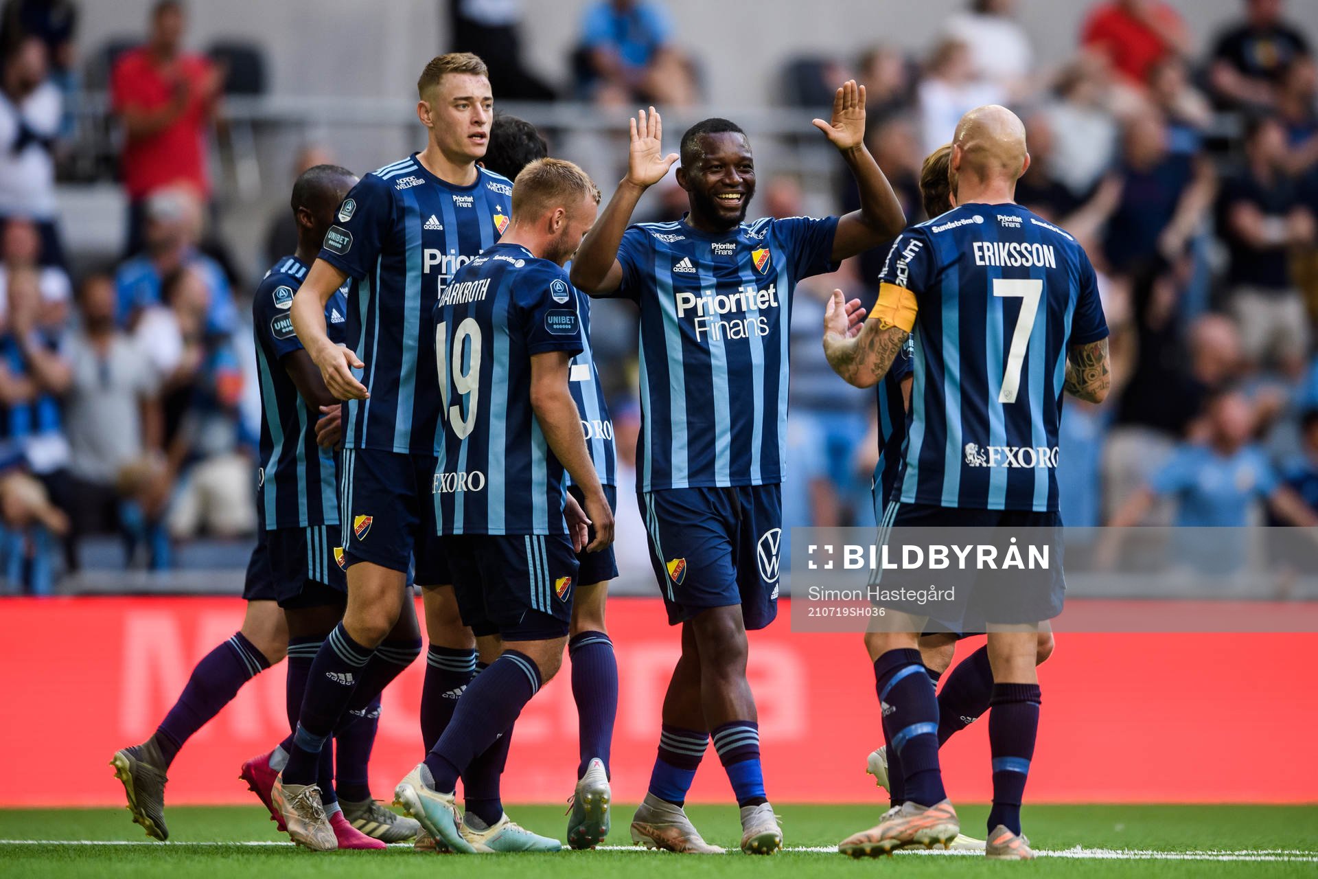 Djurgårdens Emmanuel Banda jublar