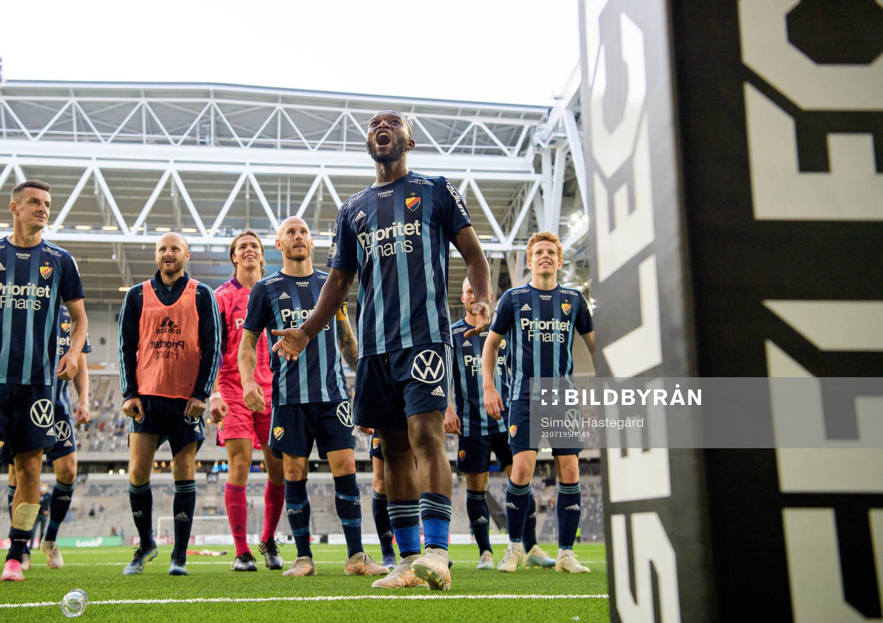 Djurgårdens Emmanuel Banda  jublar