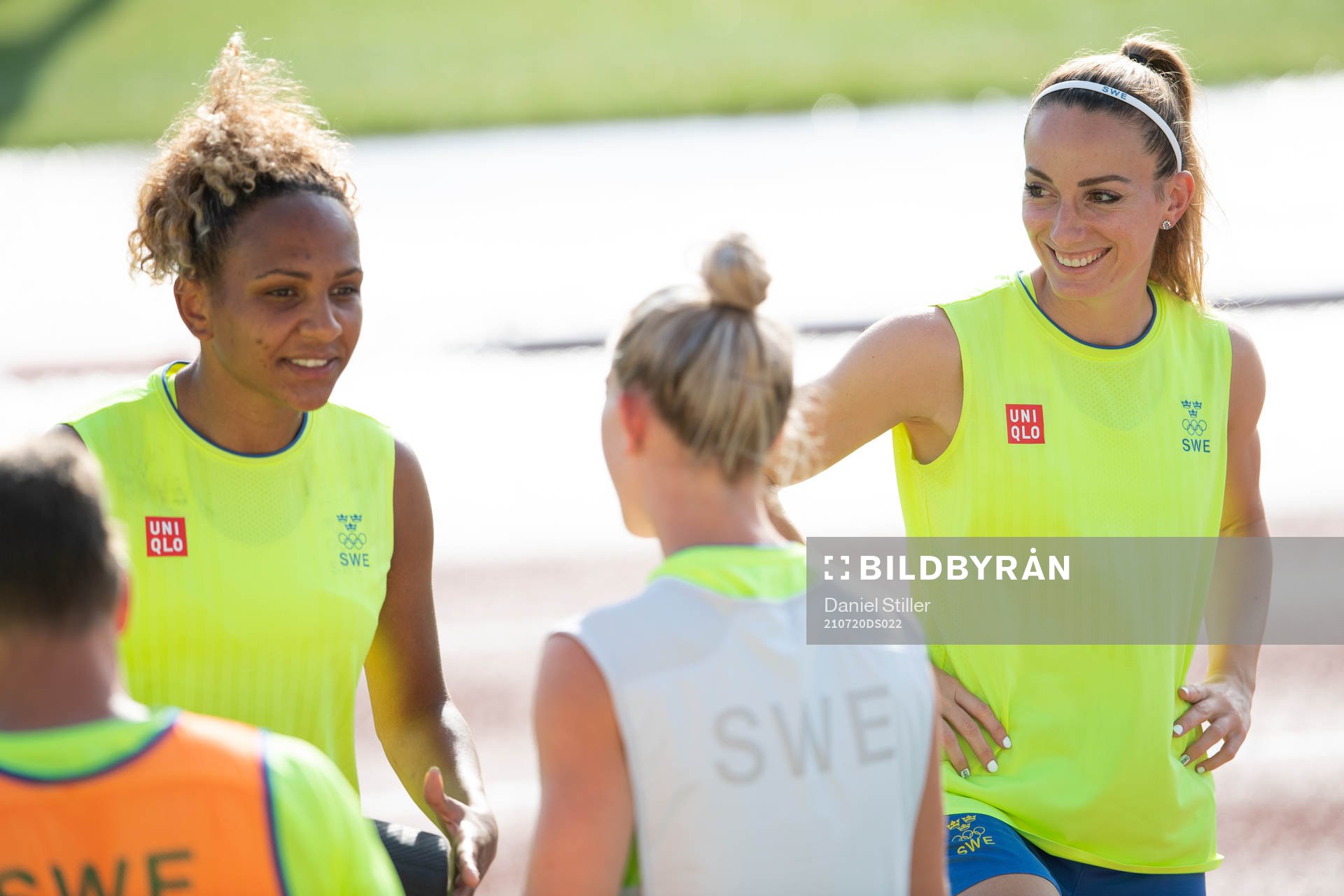 Madelen Janogy and Kosovare Asllani of the Swedish national