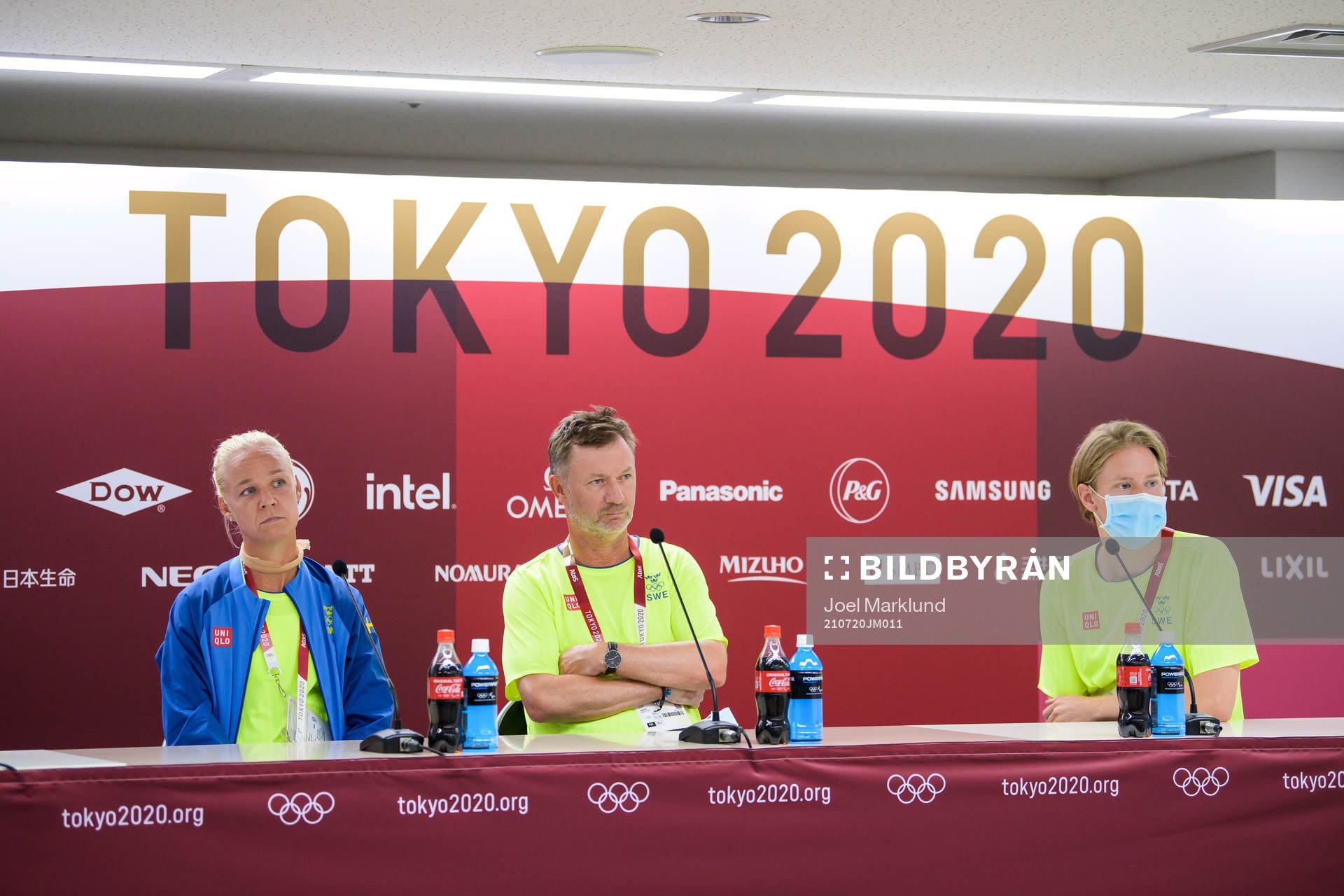 Caroline Seger, head coach Peter Gerhardsson and press