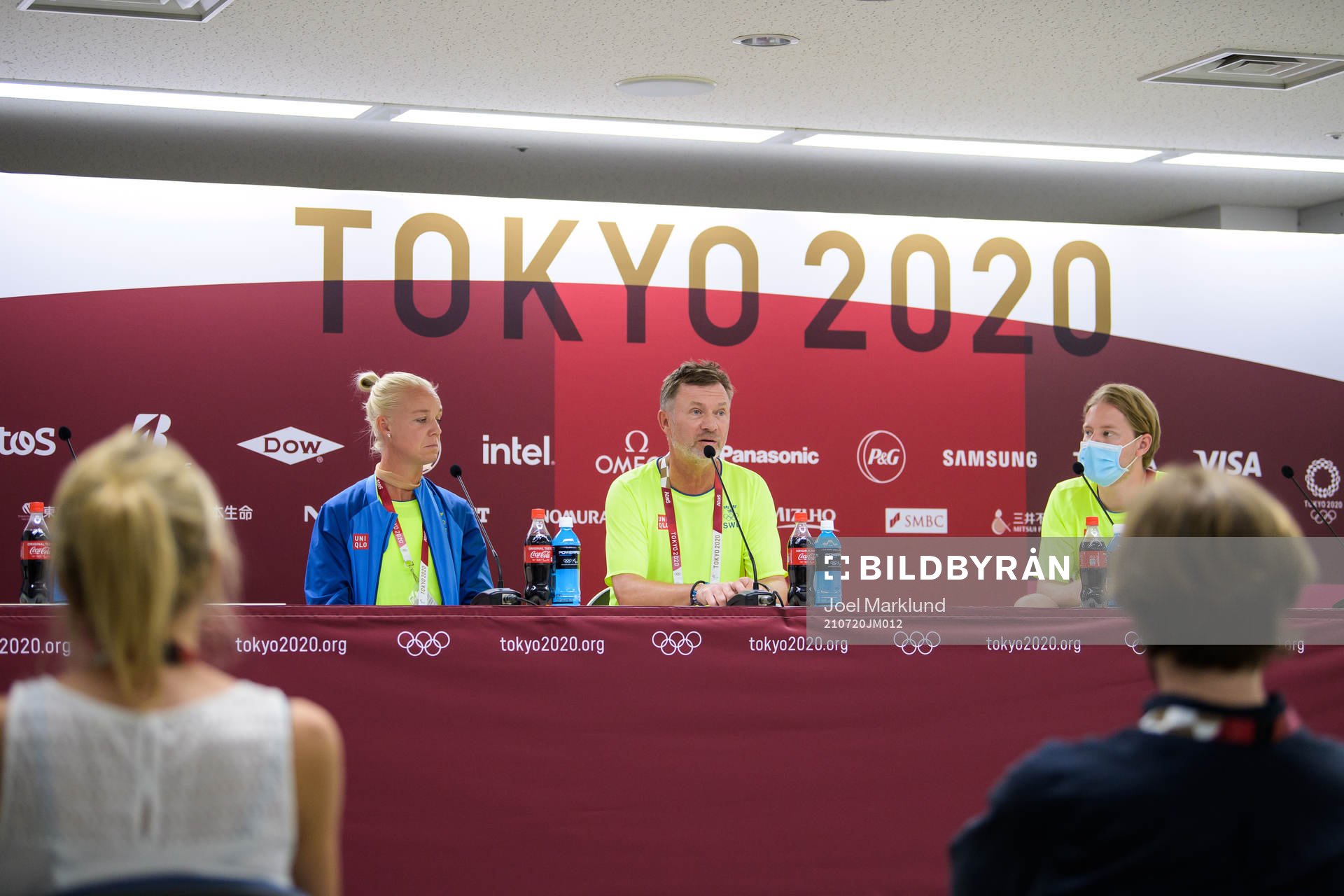 Caroline Seger, head coach Peter Gerhardsson and press