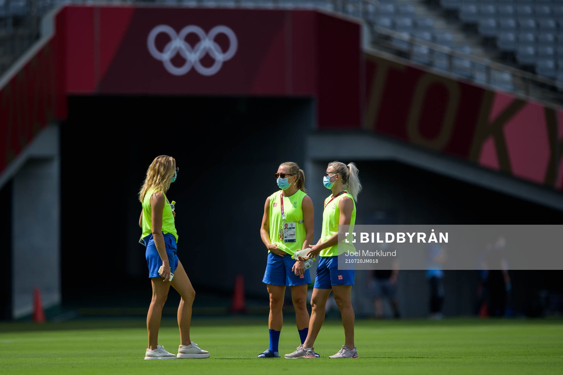 Fridolina Rolfö, Magdalena Eriksson and Hanna Glas of the