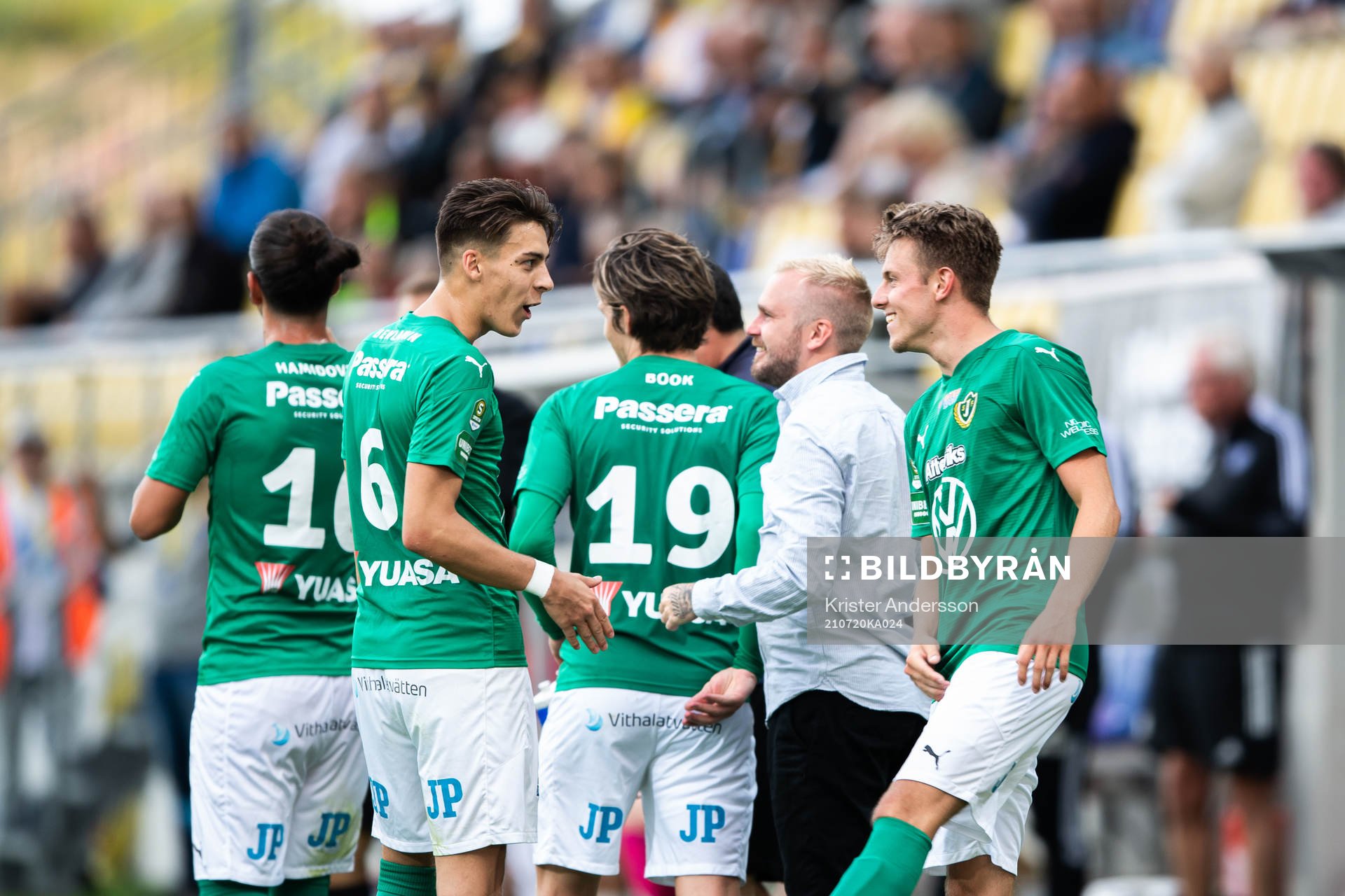 Jönköpings Daniel Strandsäter jublar efter 2-2 under fotbollsmatchen i Superettan mellan Falkenberg och Jönköpings Södra den 20 juli 2021 i Falkenberg. 