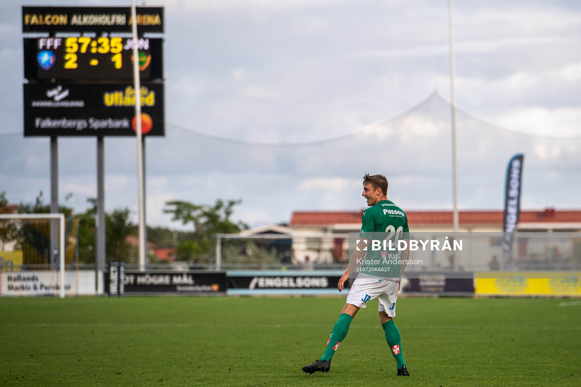 Jönköpings Daniel Strandsäter jublar efter 2-2 under fotbollsmatchen i Superettan mellan Falkenberg och Jönköpings Södra den 20 juli 2021 i Falkenberg.