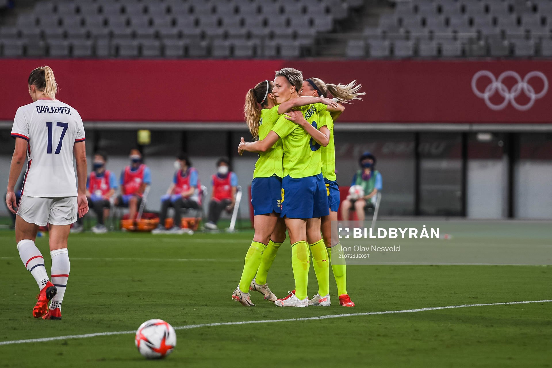 Lina Hurtig of Sweden celebrate with teammates