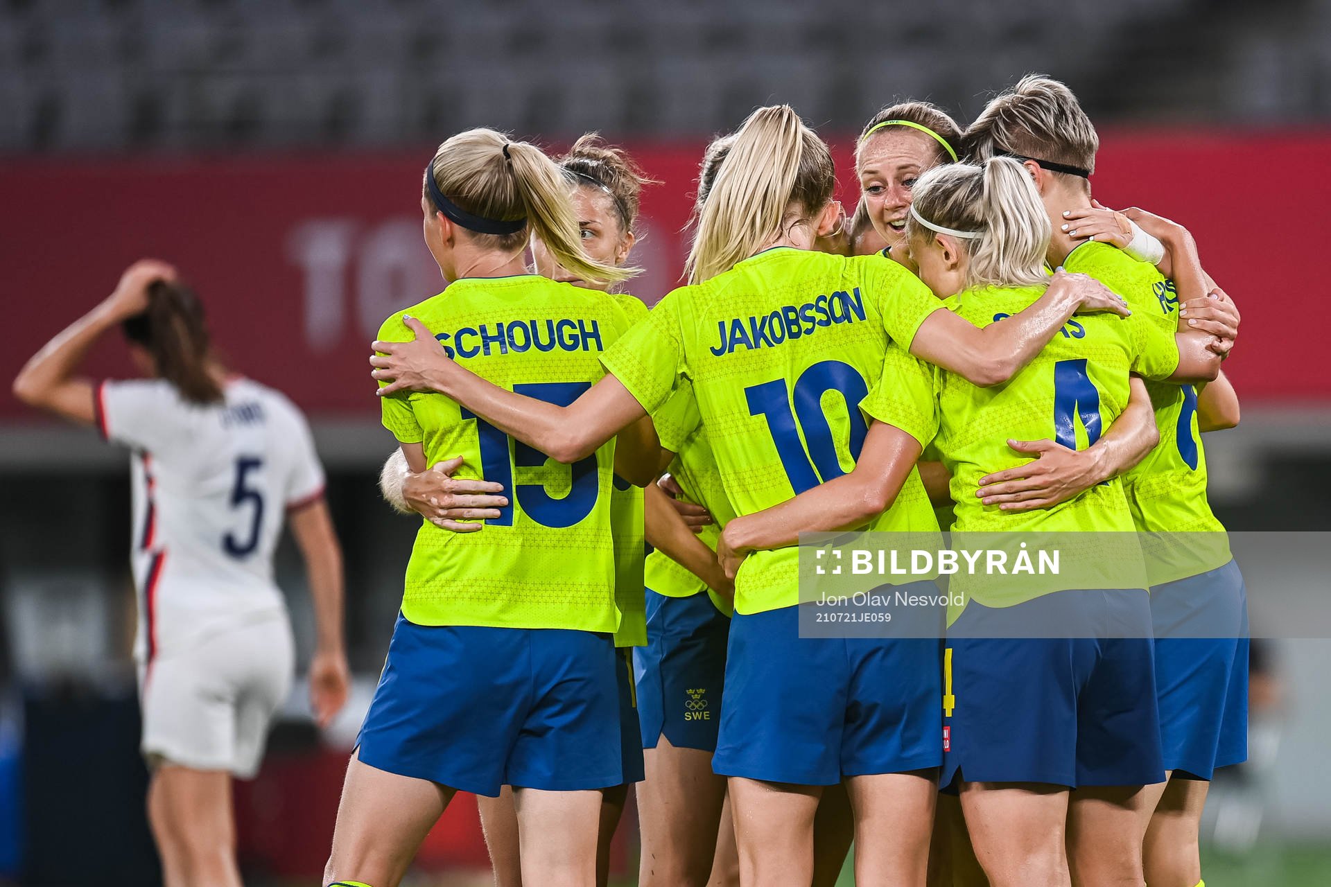 Hanna Glas, Olivia Schough and Lina Hurtig of Sweden