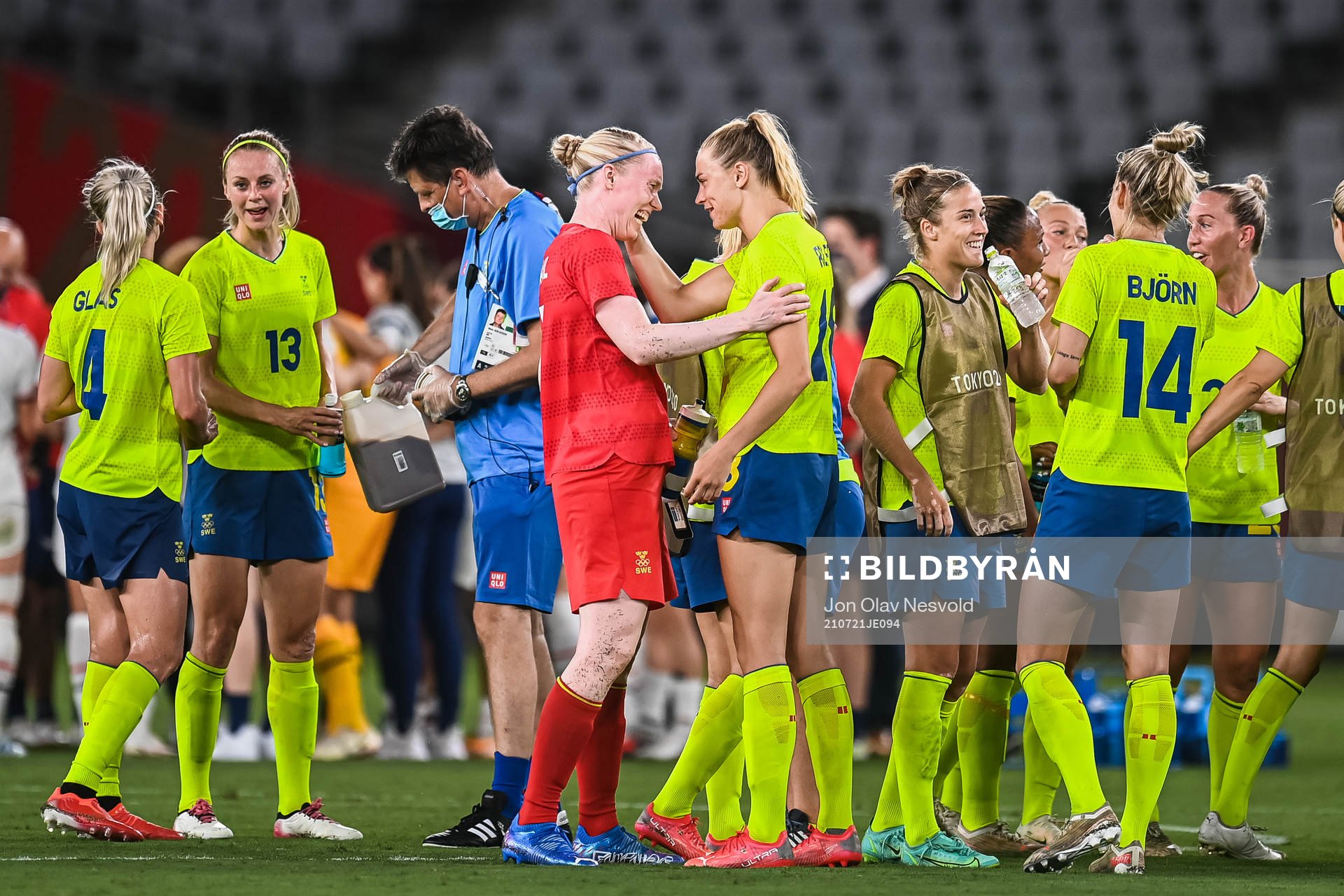 Goalkeeper Hedvig Lindahl and Fridolina Rolfö of Sweden