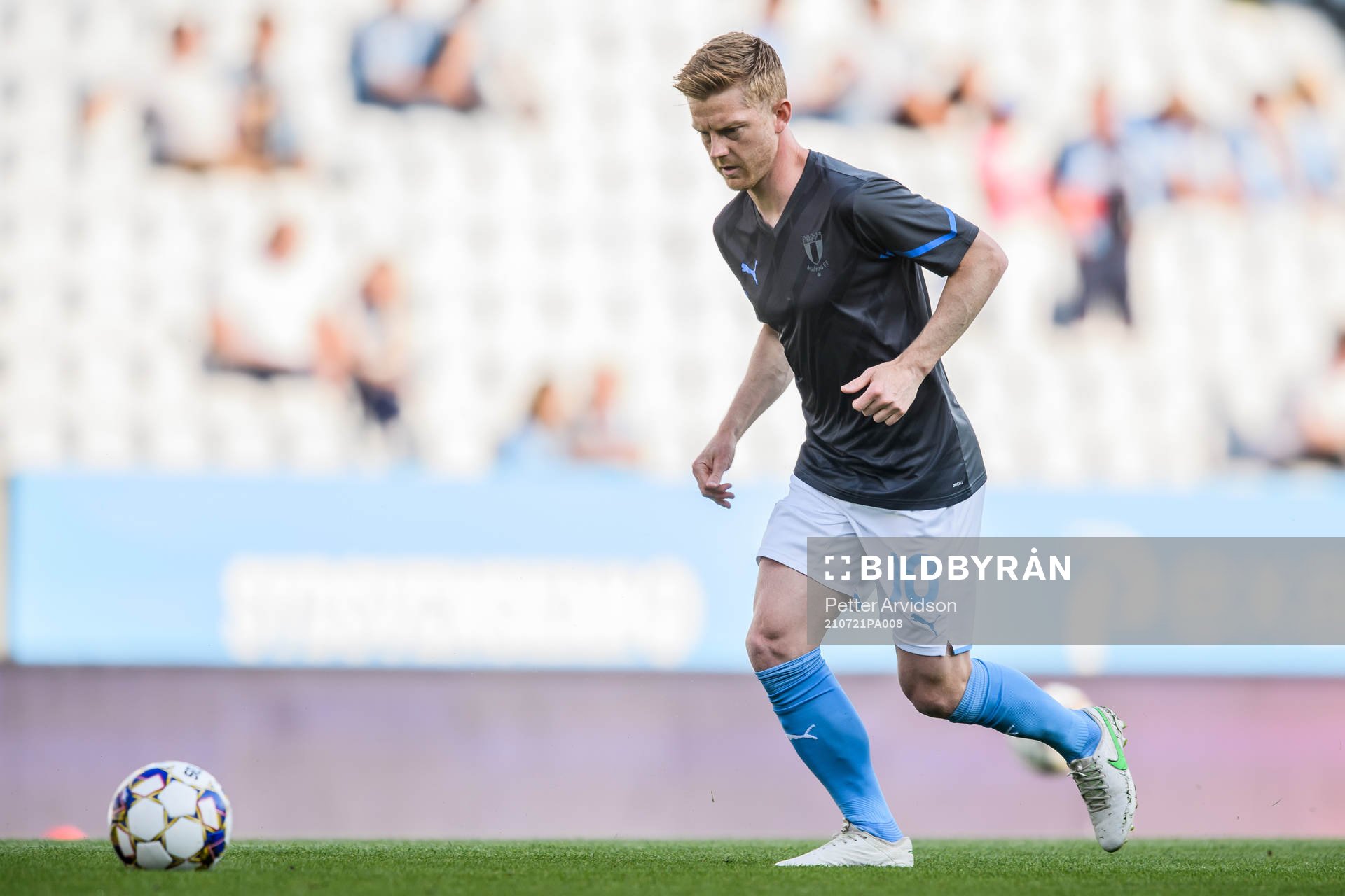 Anders Christiansen of Malmö FF prior to the UEFA