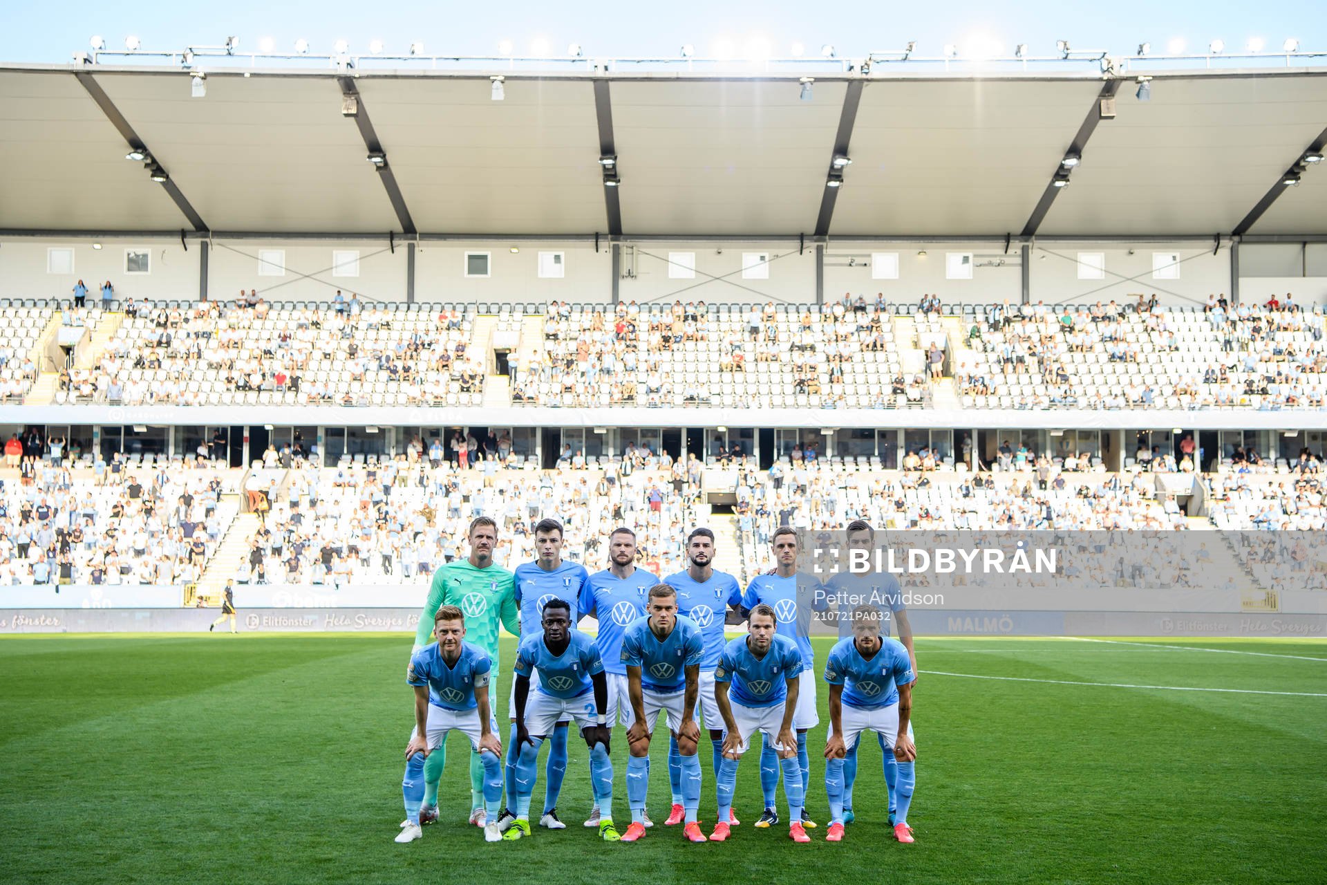 The starting eleven of Malmö FF poses for a photo prior to
