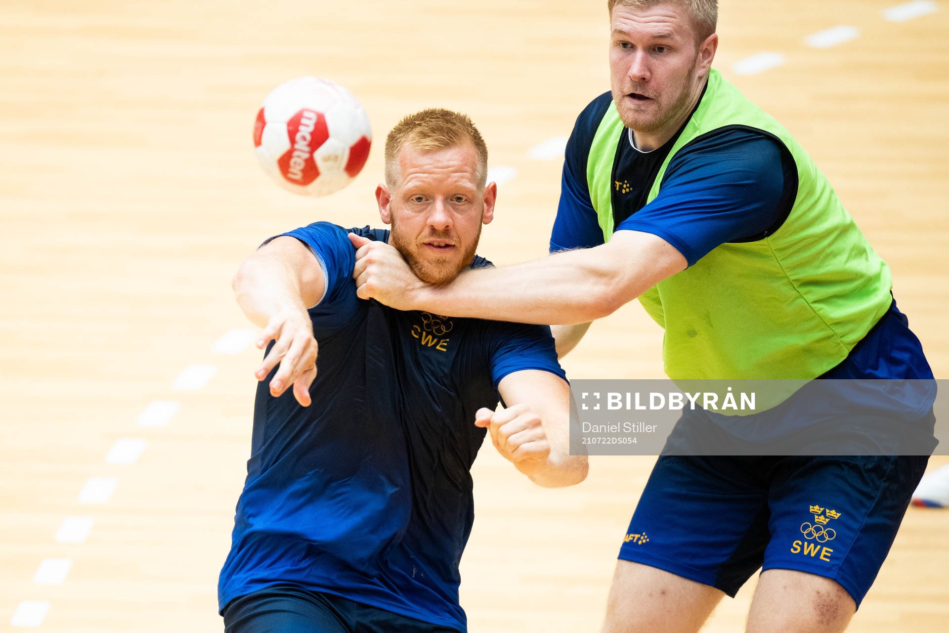 Jim Gottfridsson and Anton Lindskog of the Swedish handball
