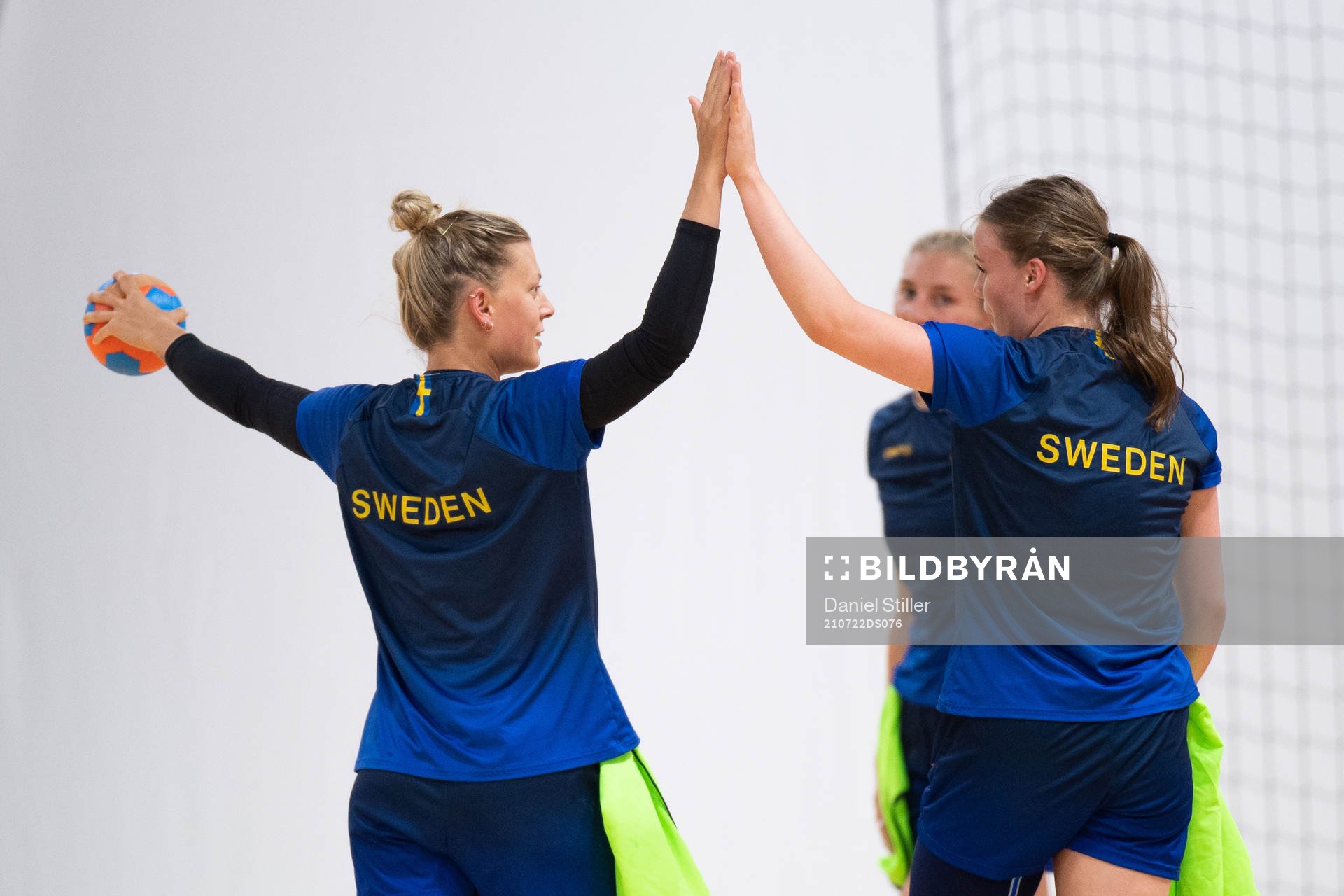 Nathalie Hagman and Jenny Carlson of the Swedish women´s