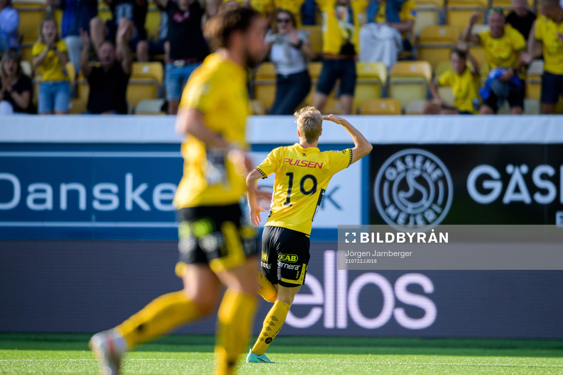 Jeppe Møldrup Okkels of Elfsborg celebrates the 2-0 goal